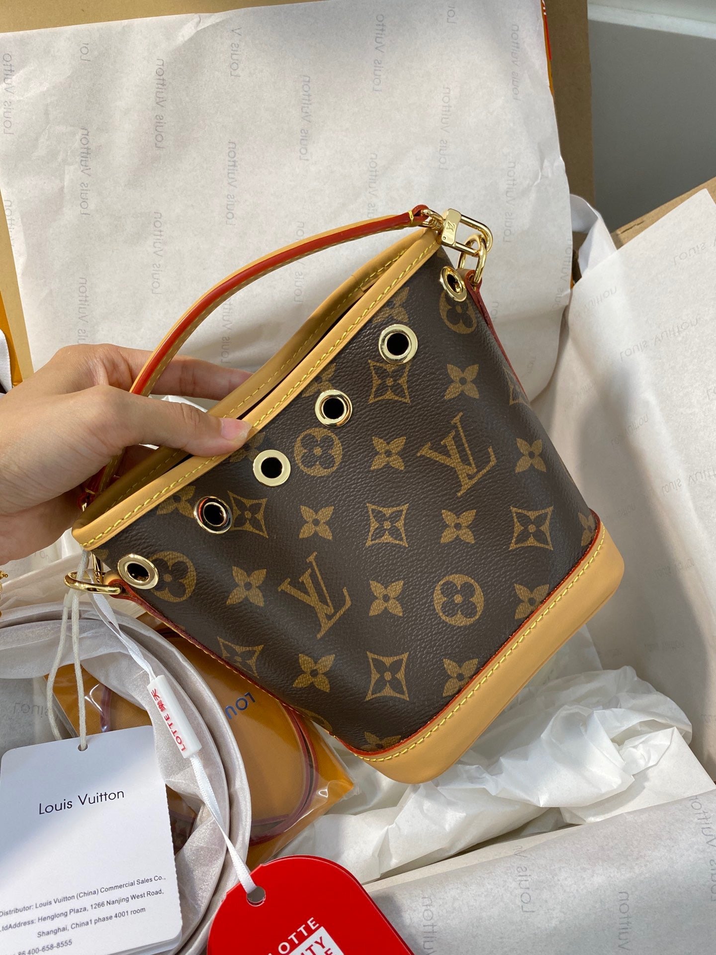 Louis Vuitton Nano Neo Handbag (bucket bag) Lushentic Version