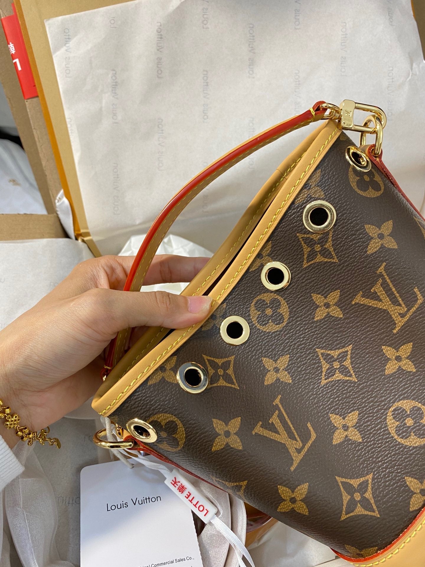 Louis Vuitton Nano Neo Handbag (bucket bag) Lushentic Version