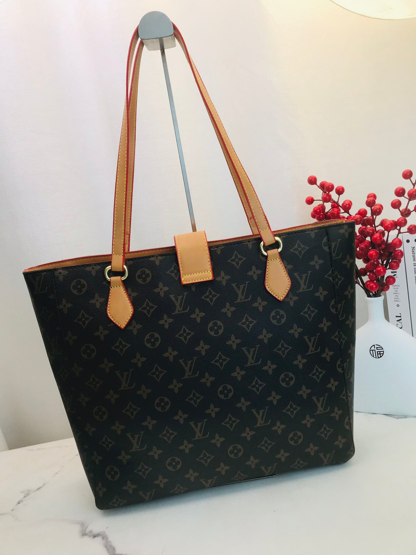 Louis vuitton handbag ( Tote )