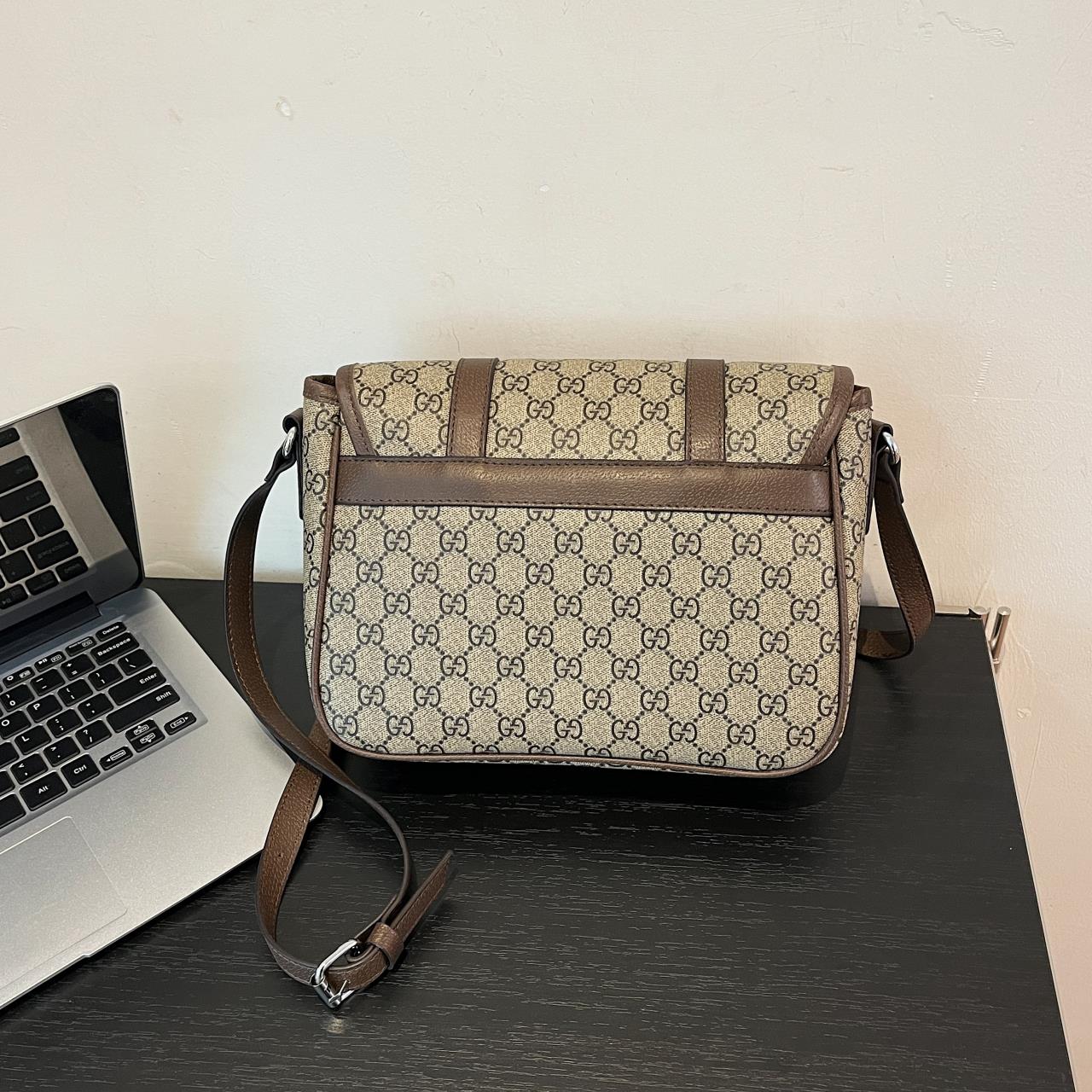 Gucci Handbags (unisex) for men