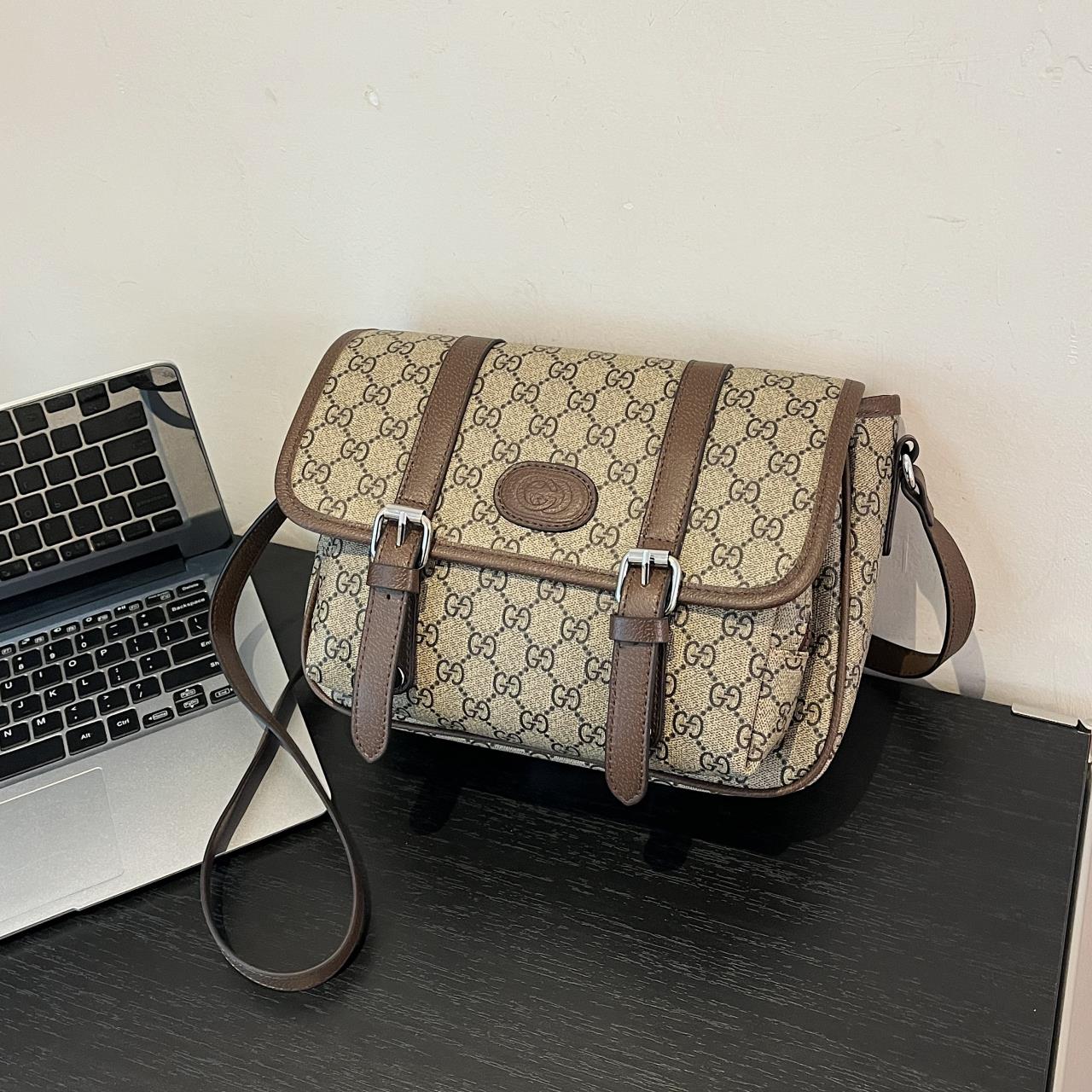 Gucci Handbags (unisex) for men