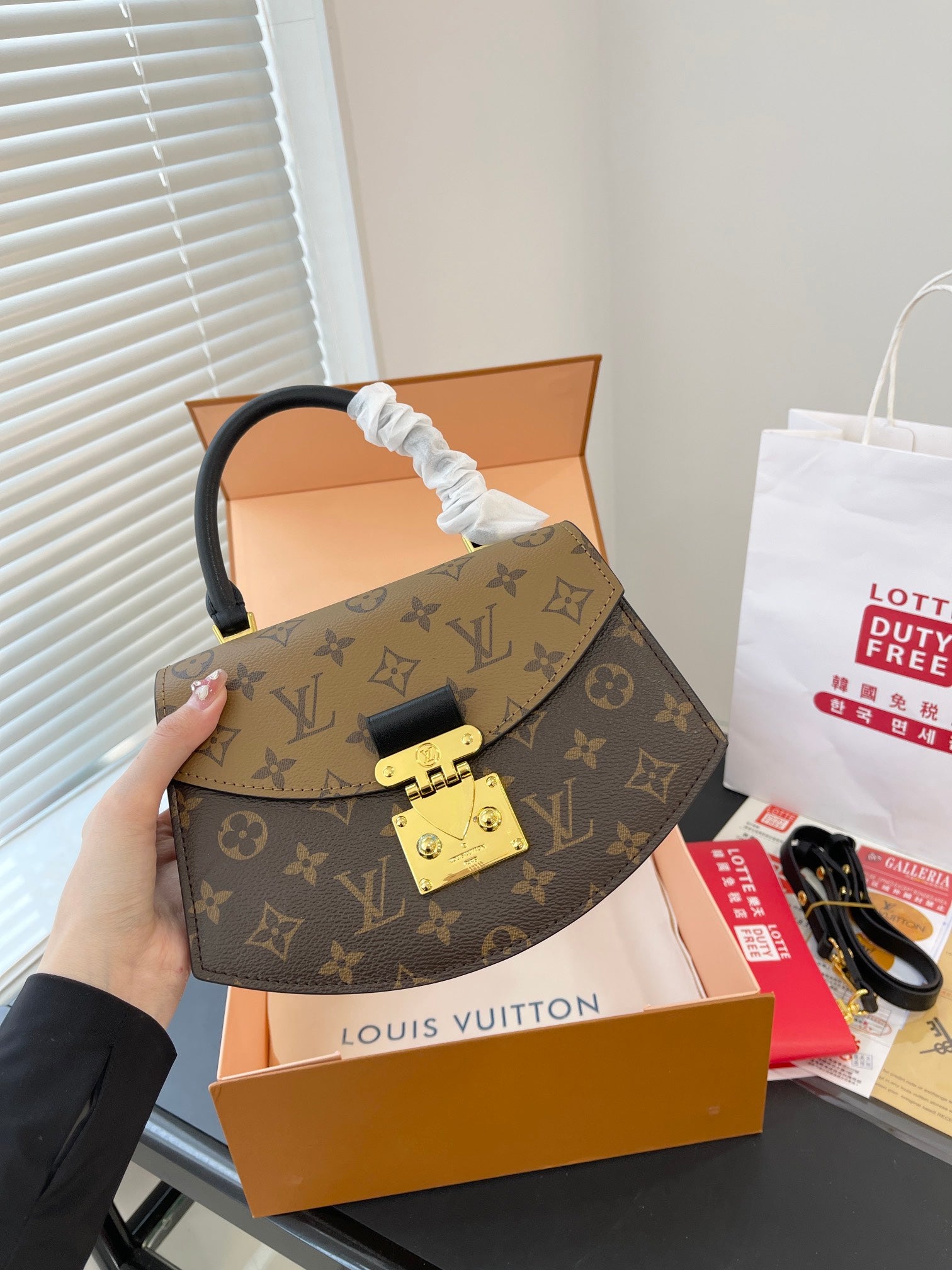 Louis vuitton handbags