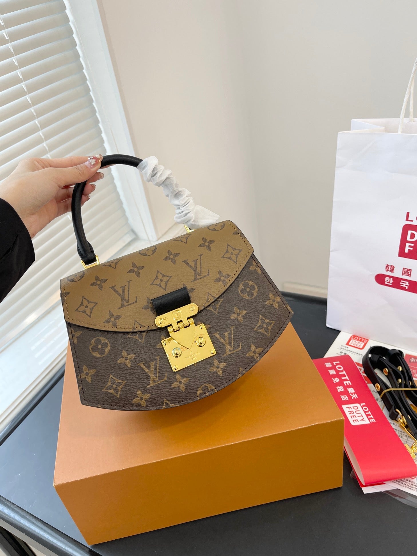 Louis vuitton handbags