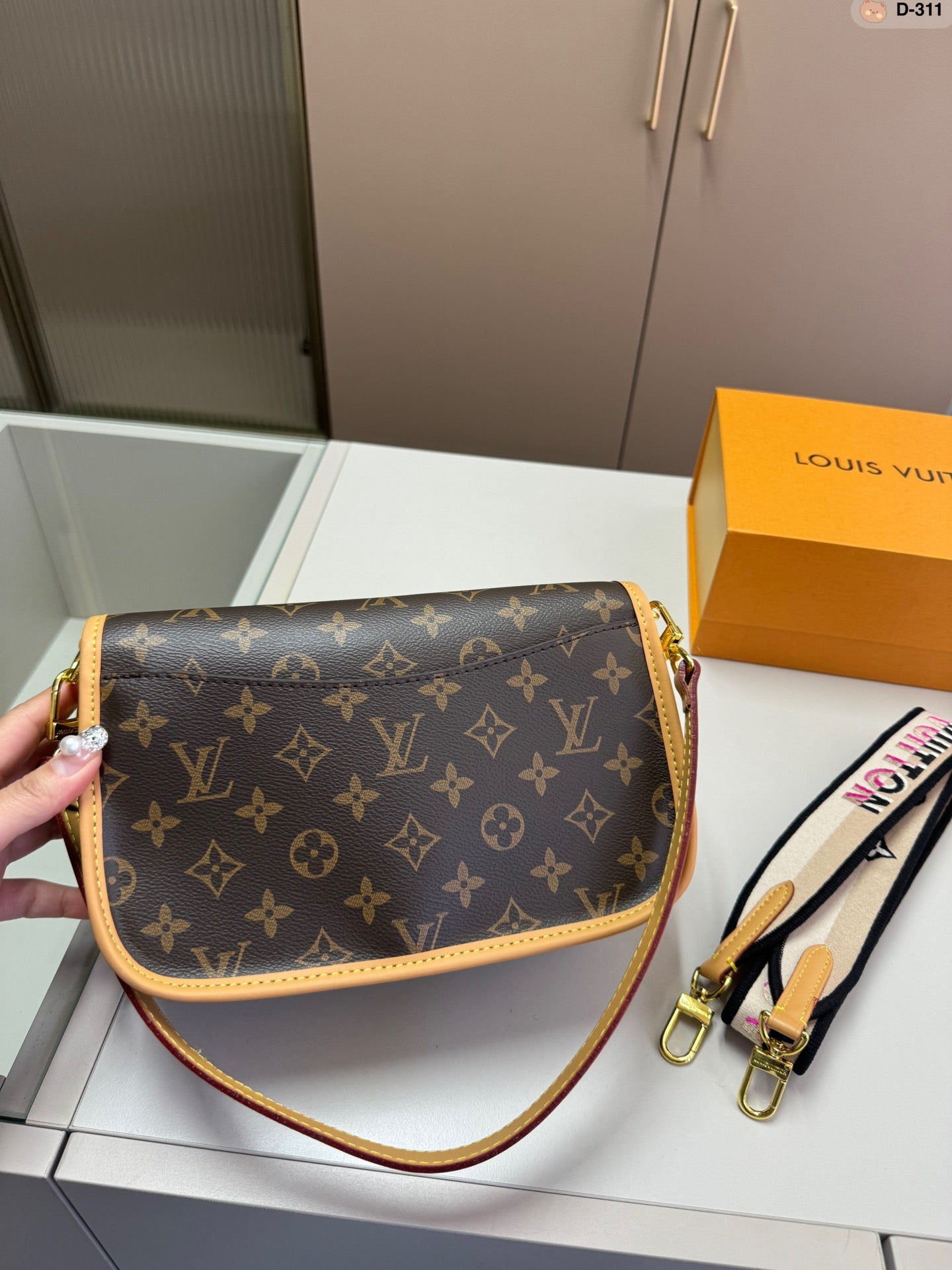 Louis vuitton handbags