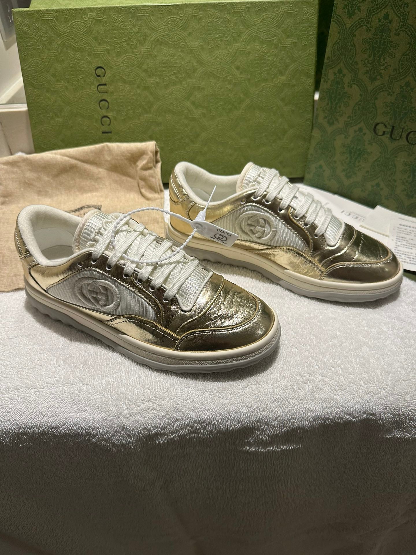 Gucci Sneakers