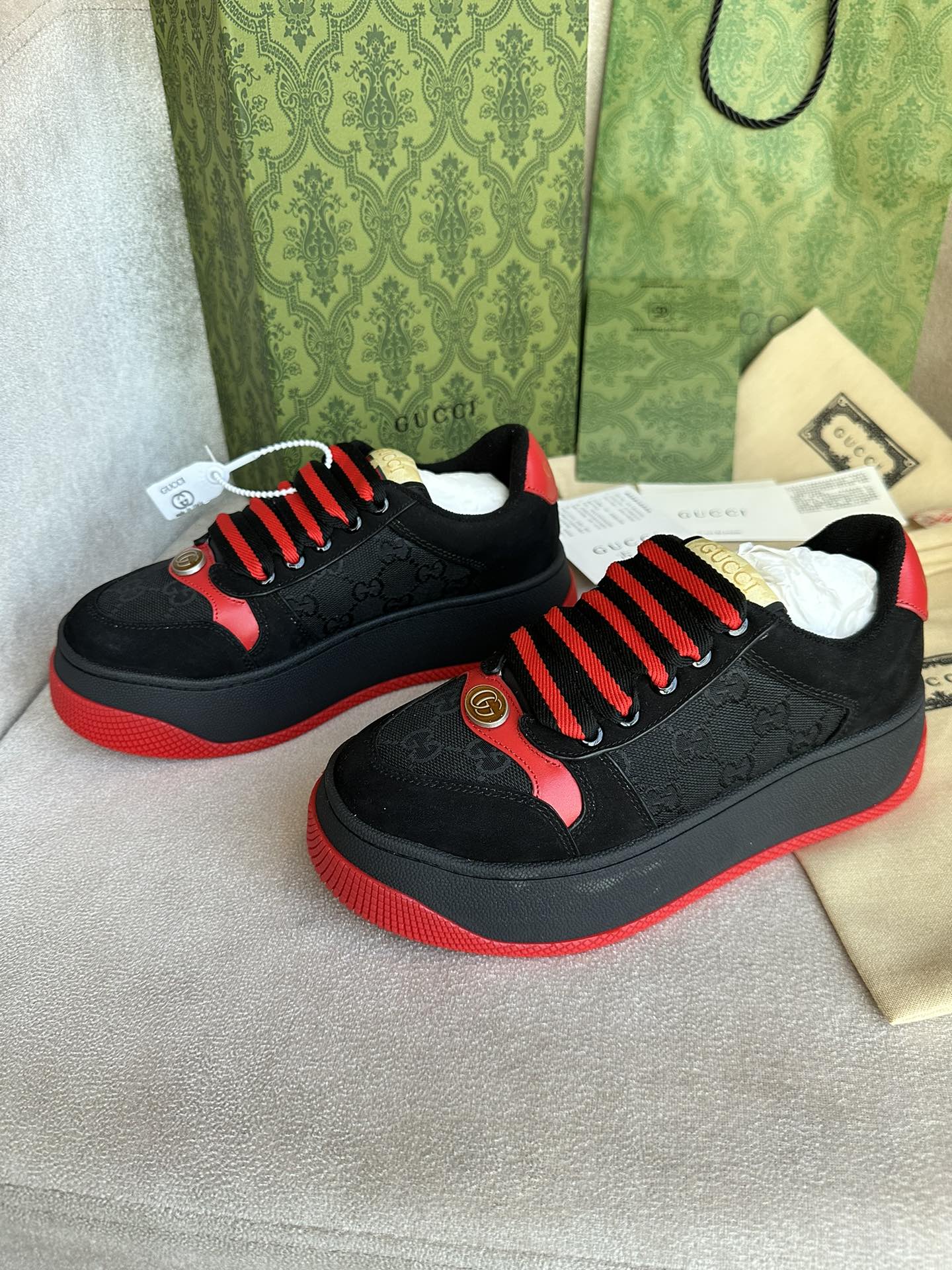 Gucci Sneakers