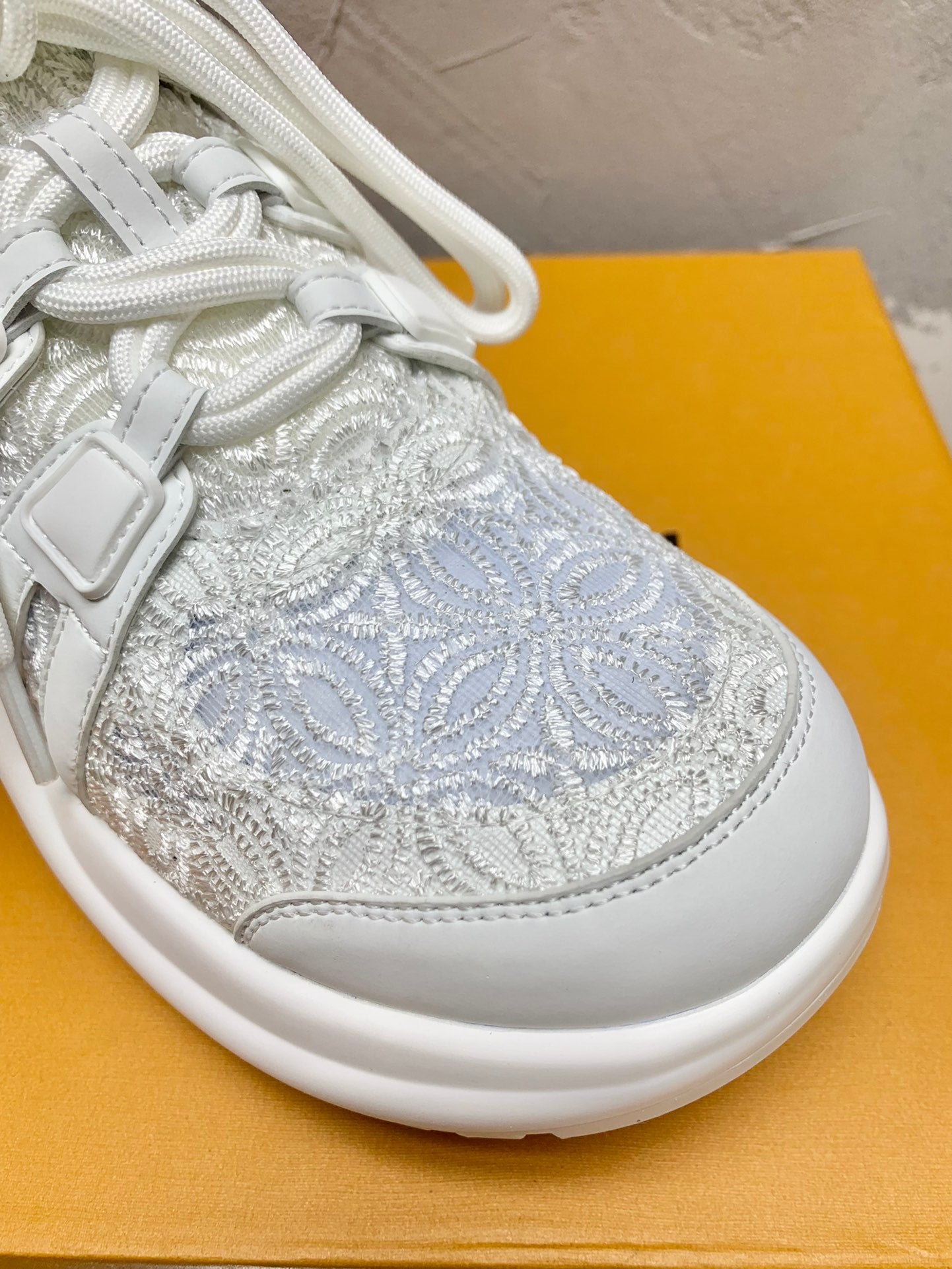 Louis Vuitton Sneakers