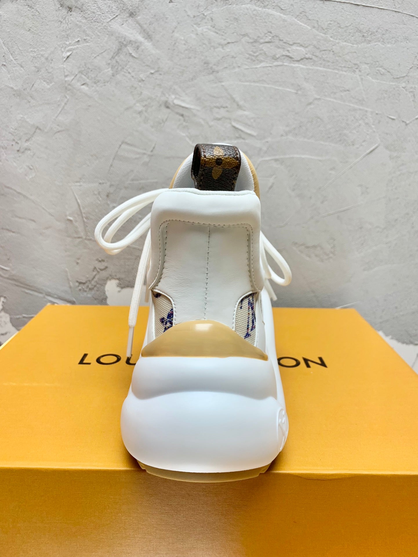 Louis Vuitton Sneakers