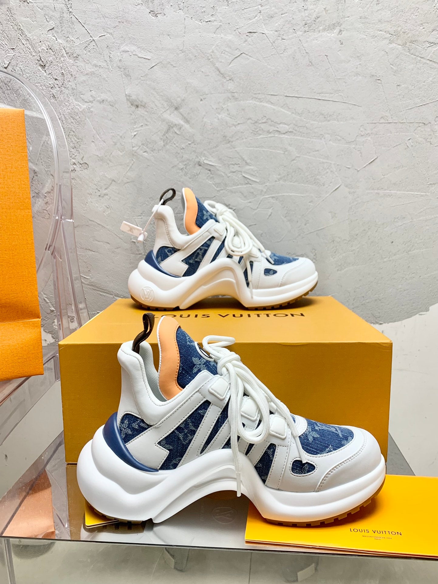 Louis Vuitton Sneakers