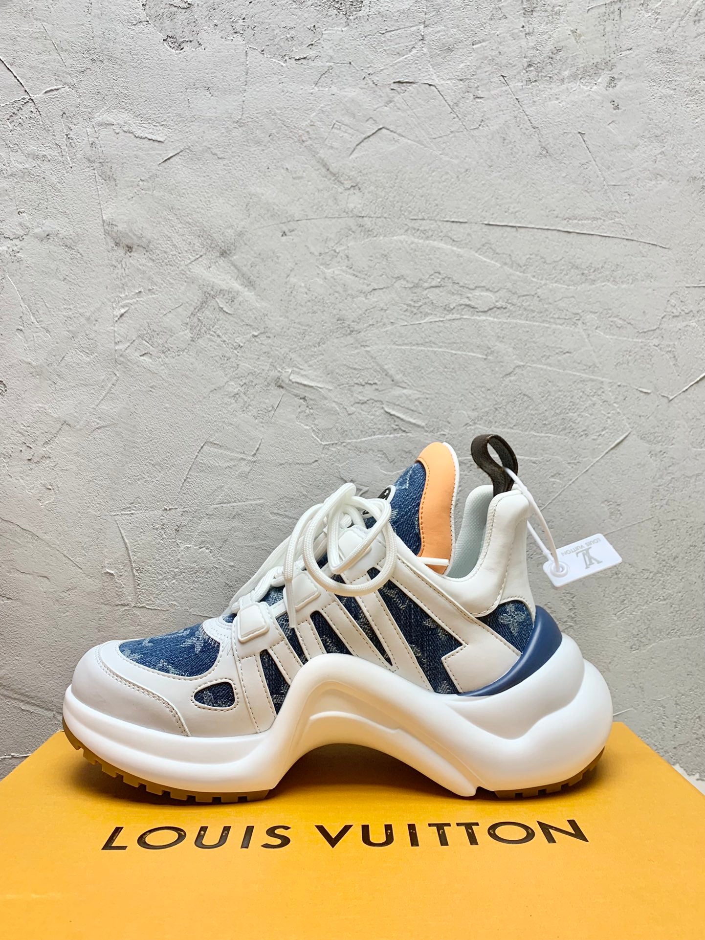 Louis Vuitton Sneakers