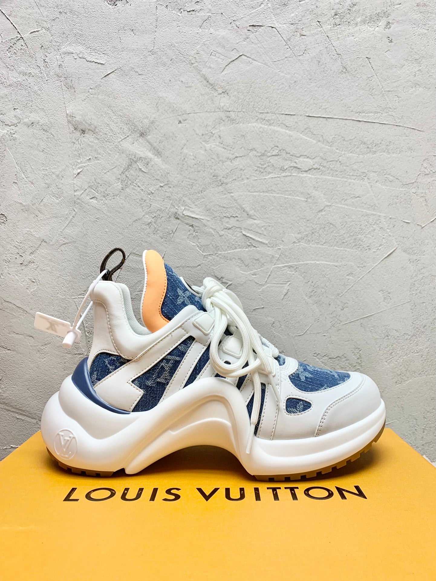 Louis Vuitton Sneakers