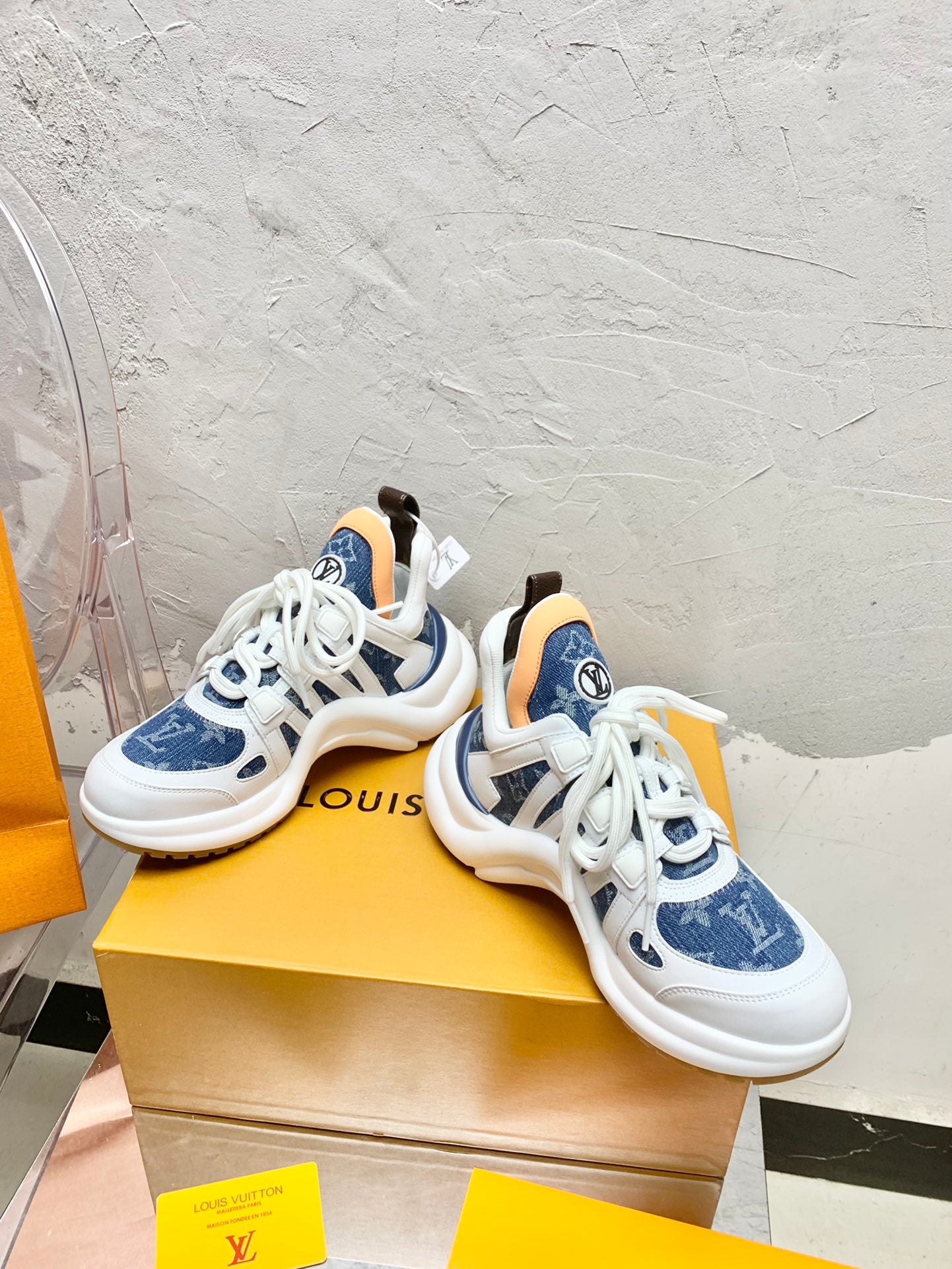 Louis Vuitton Sneakers