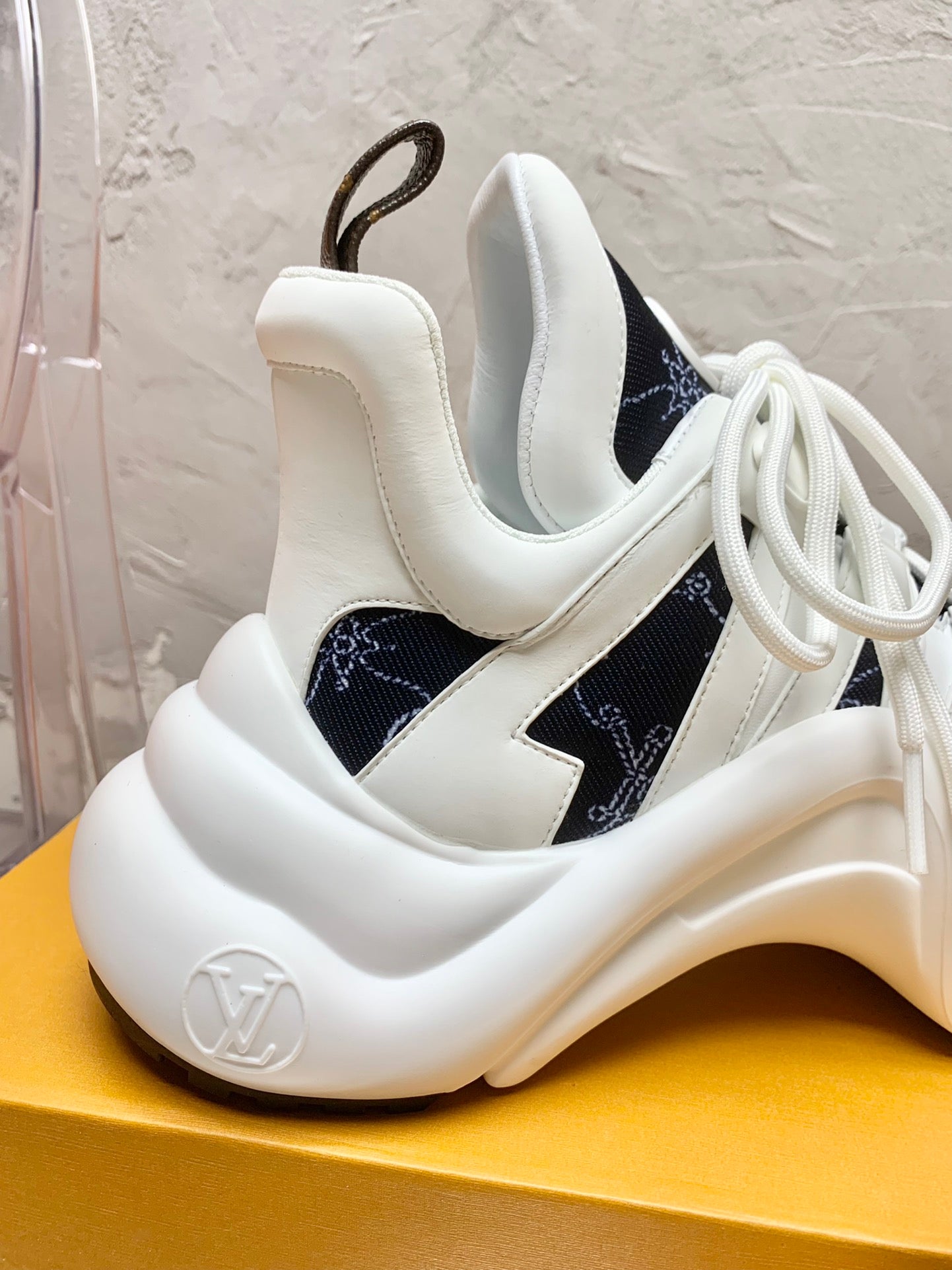 Louis Vuitton Sneakers