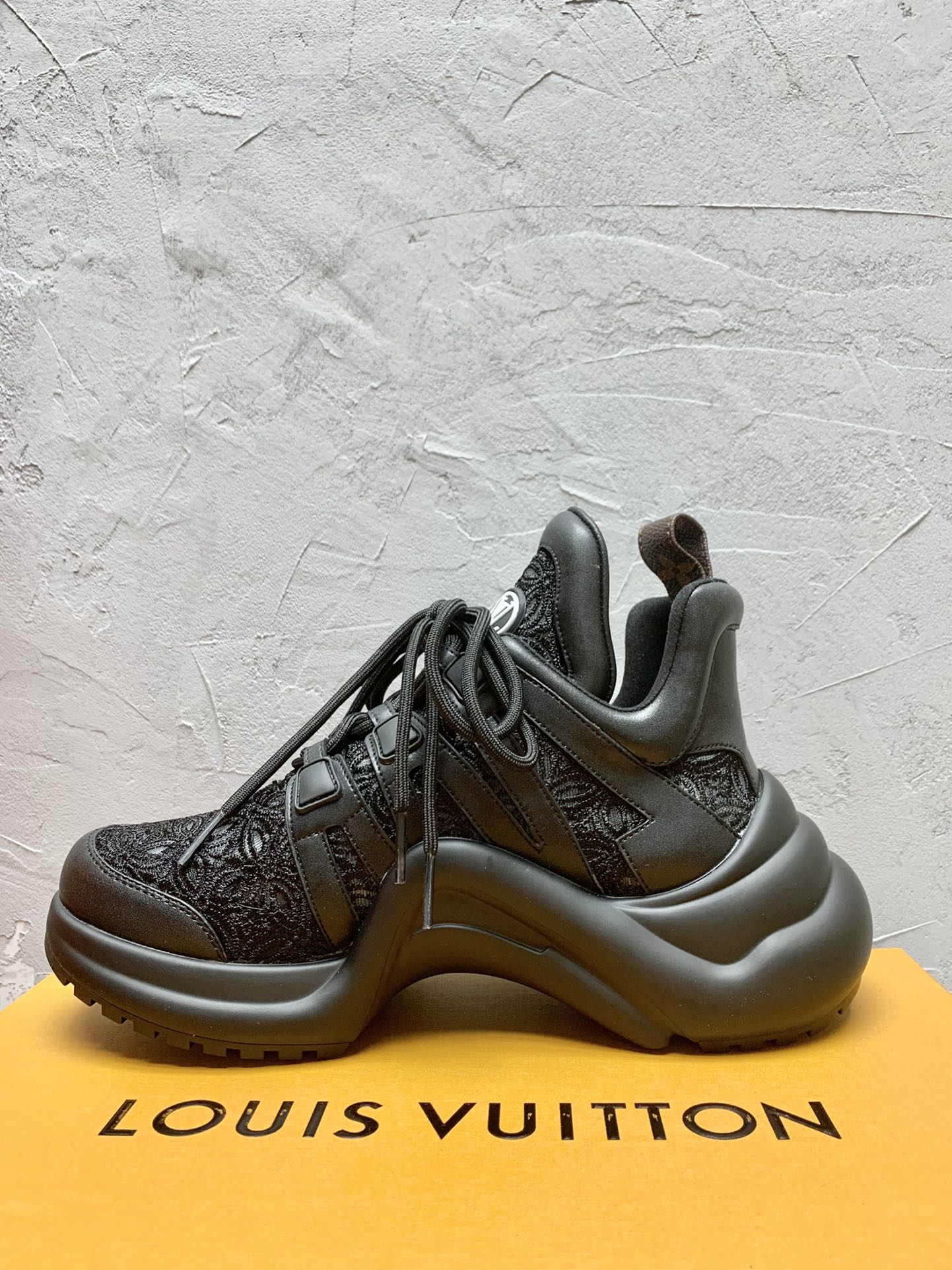 Louis Vuitton Sneakers