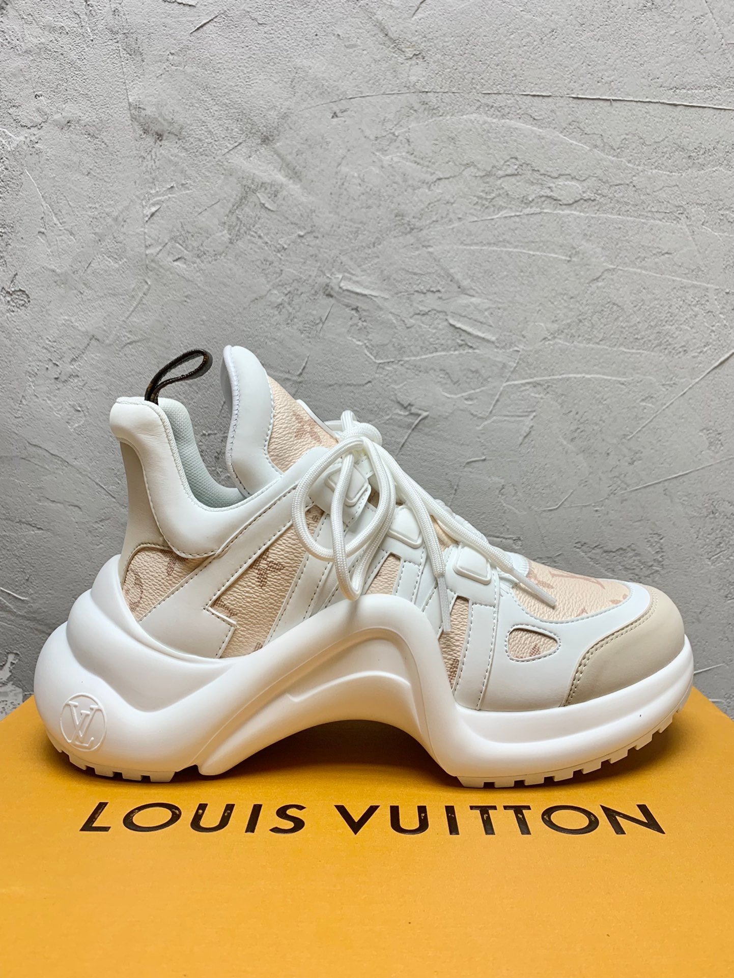 Louis Vuitton Sneakers