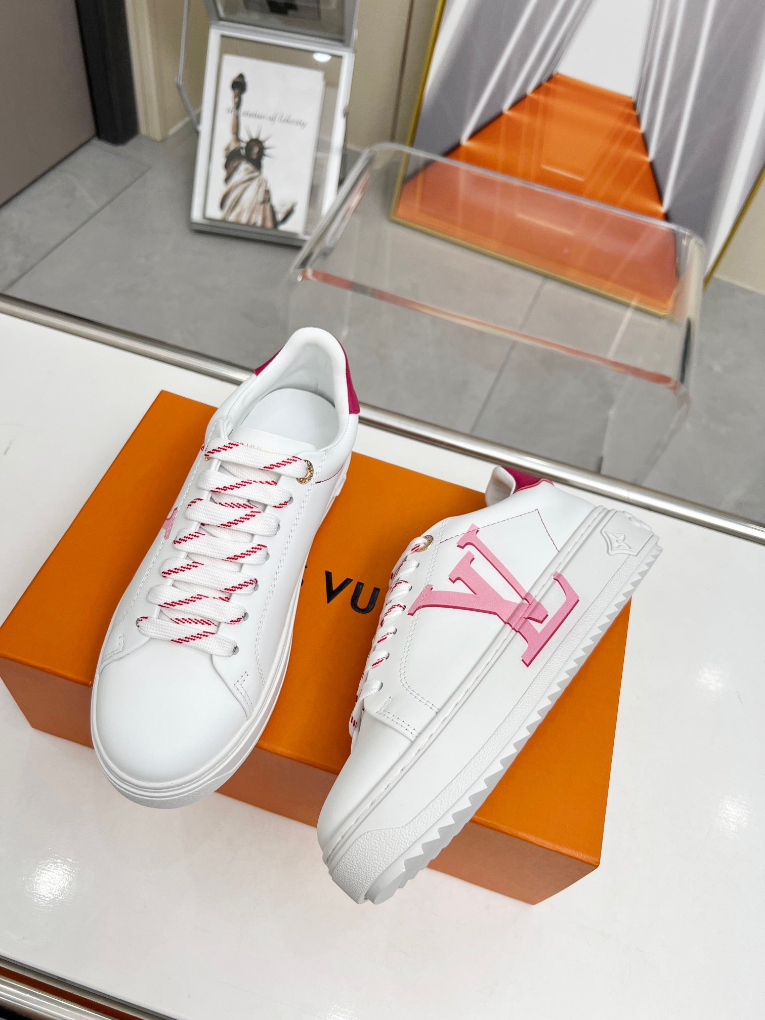 Louis Vuitton Sneakers