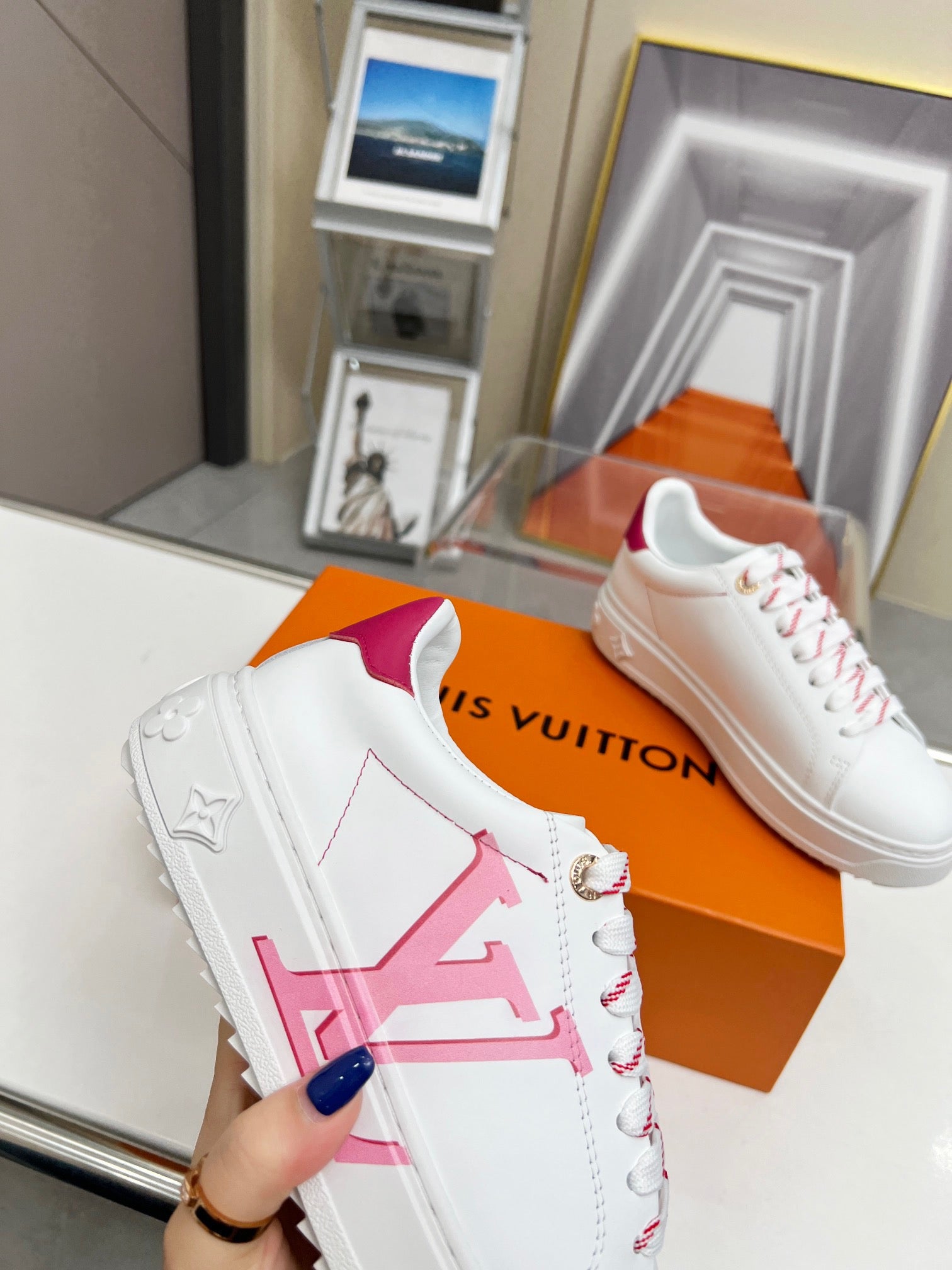 Louis Vuitton Sneakers