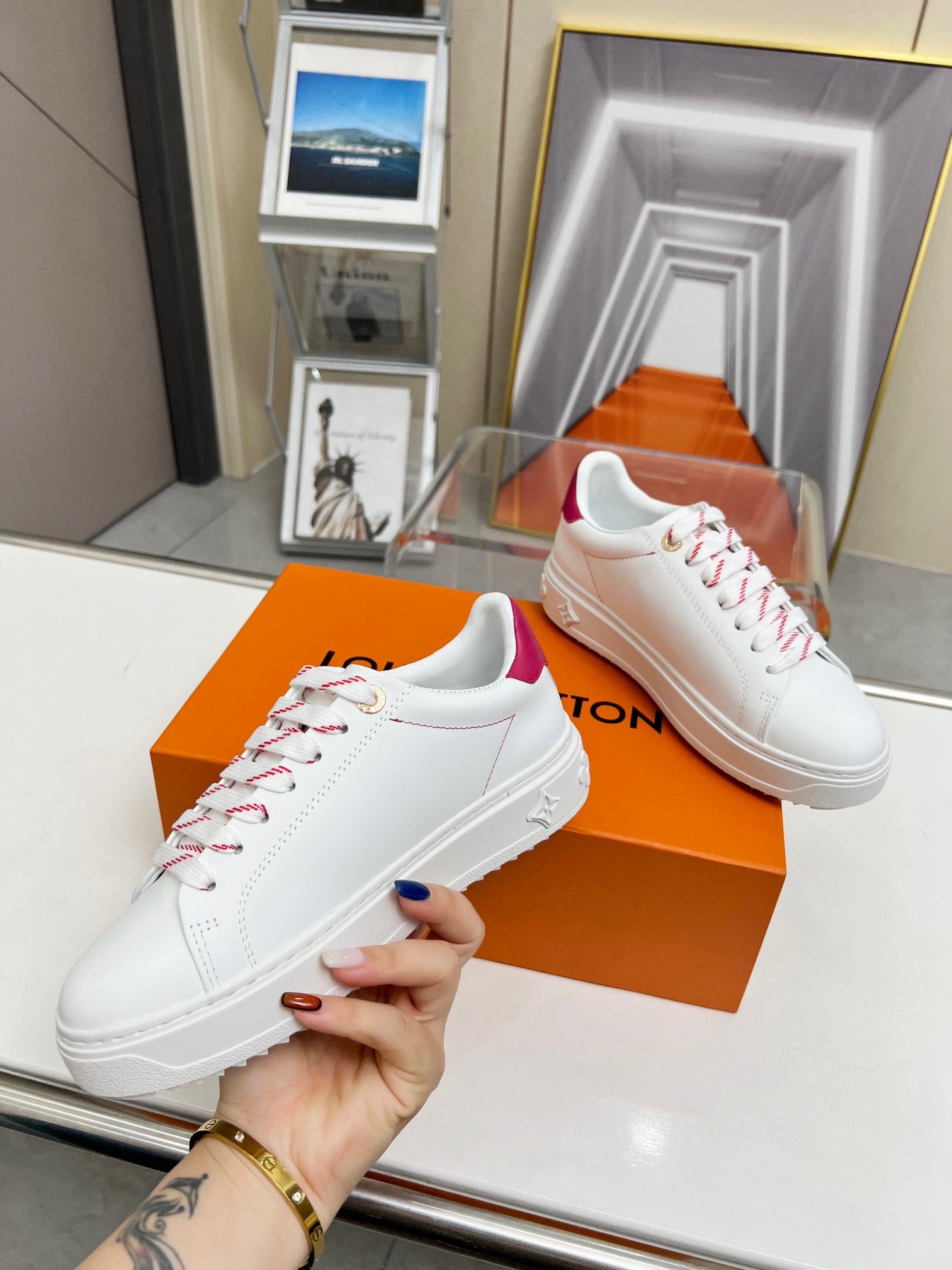 Louis Vuitton Sneakers