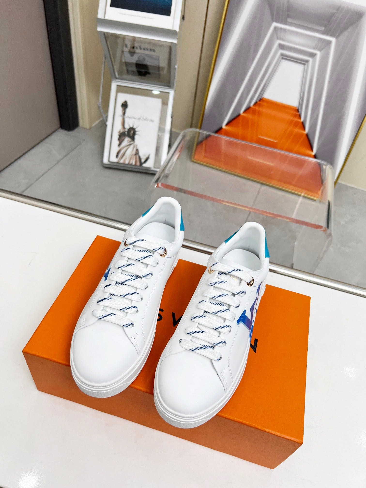 Louis Vuitton Sneakers