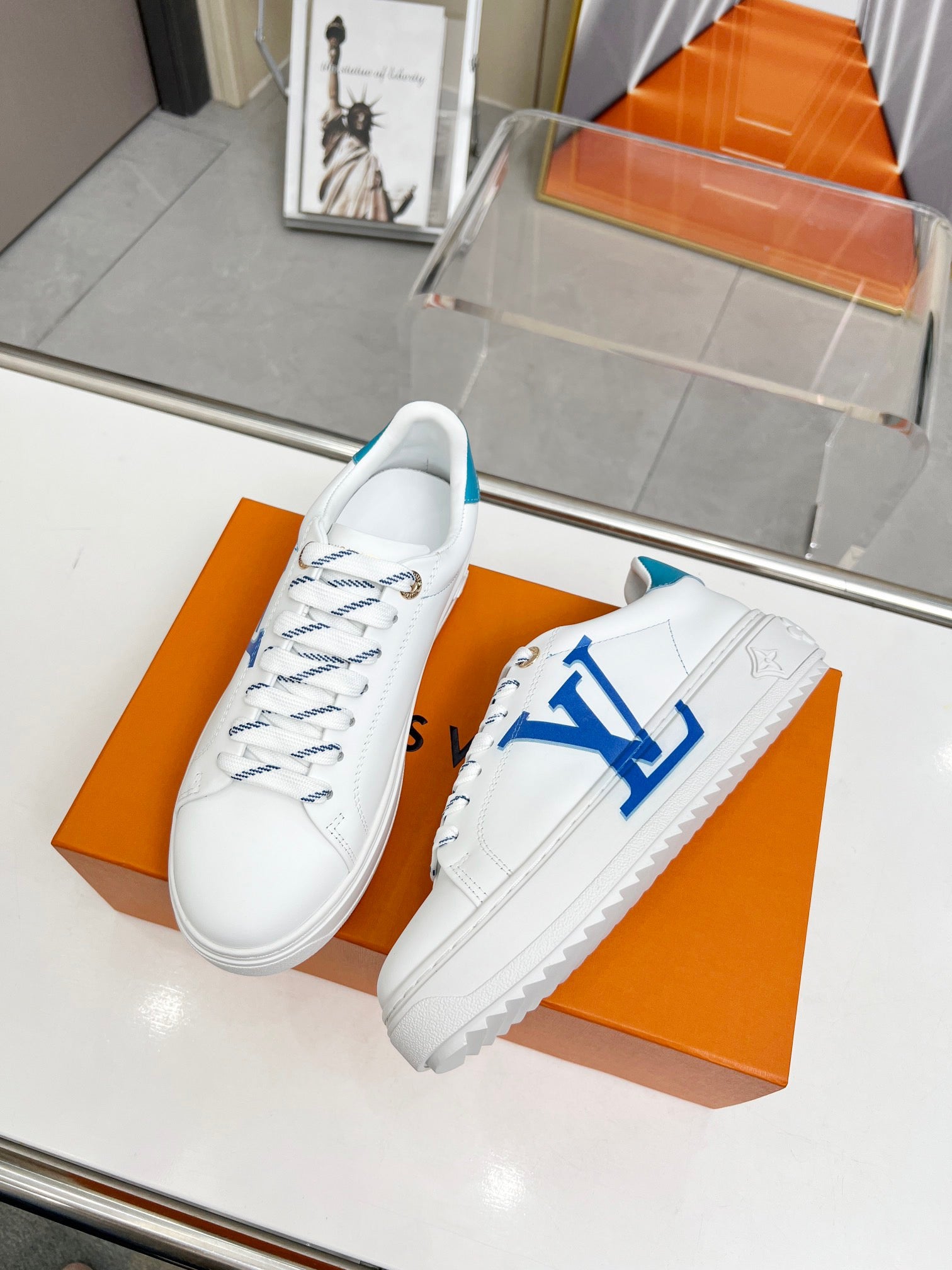 Louis Vuitton Sneakers