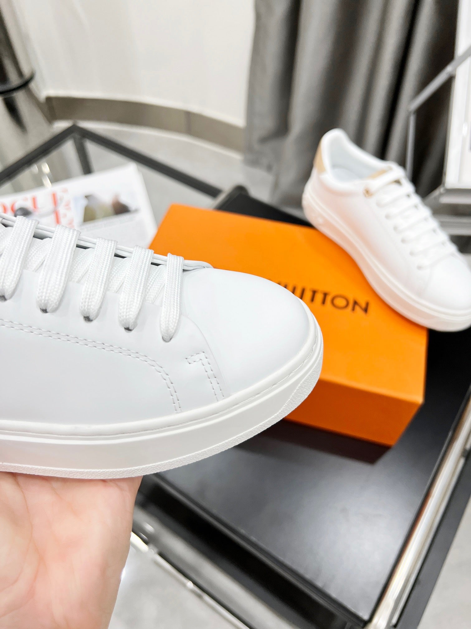 Louis Vuitton Sneakers