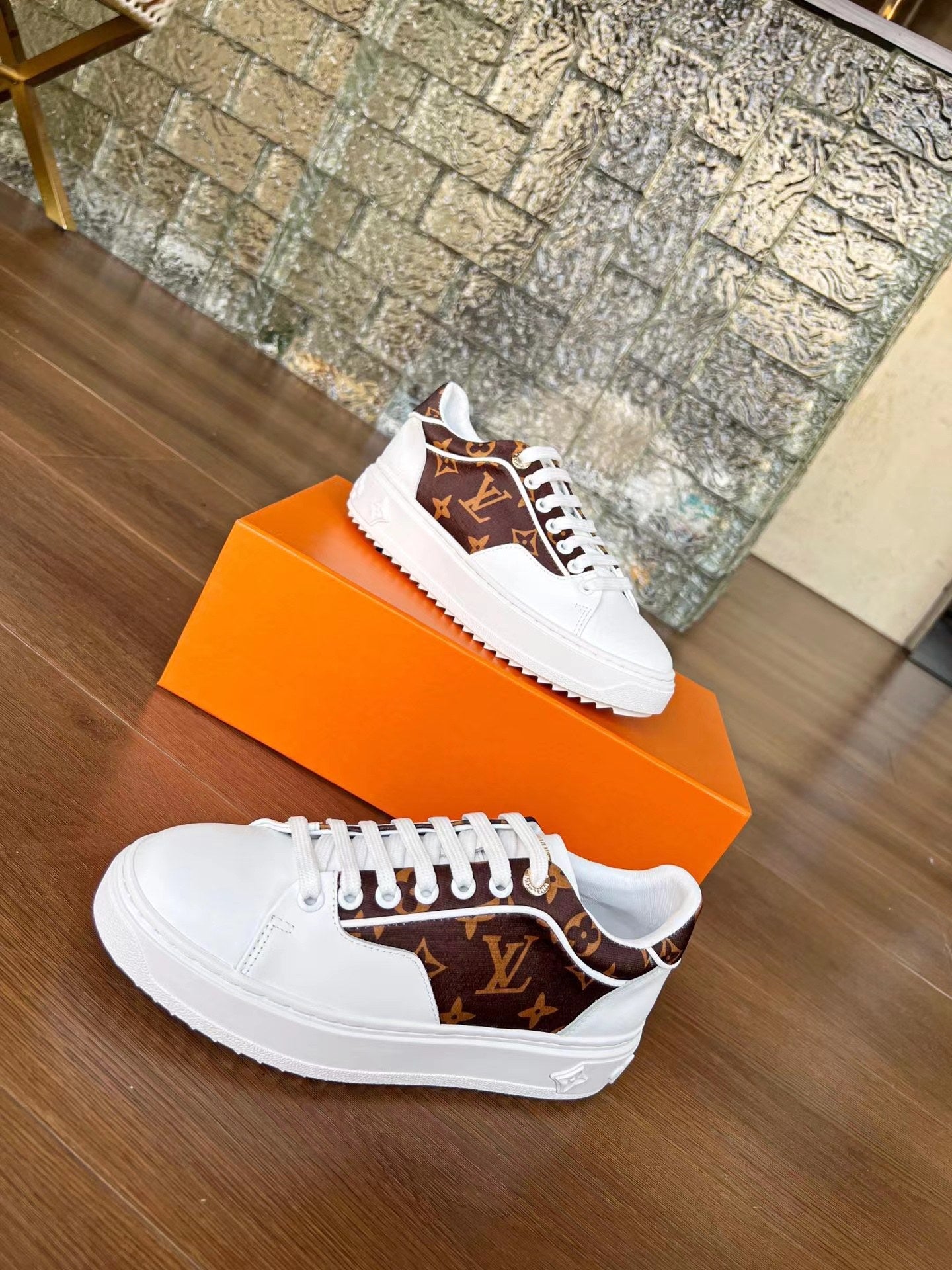 Louis Vuitton Sneakers