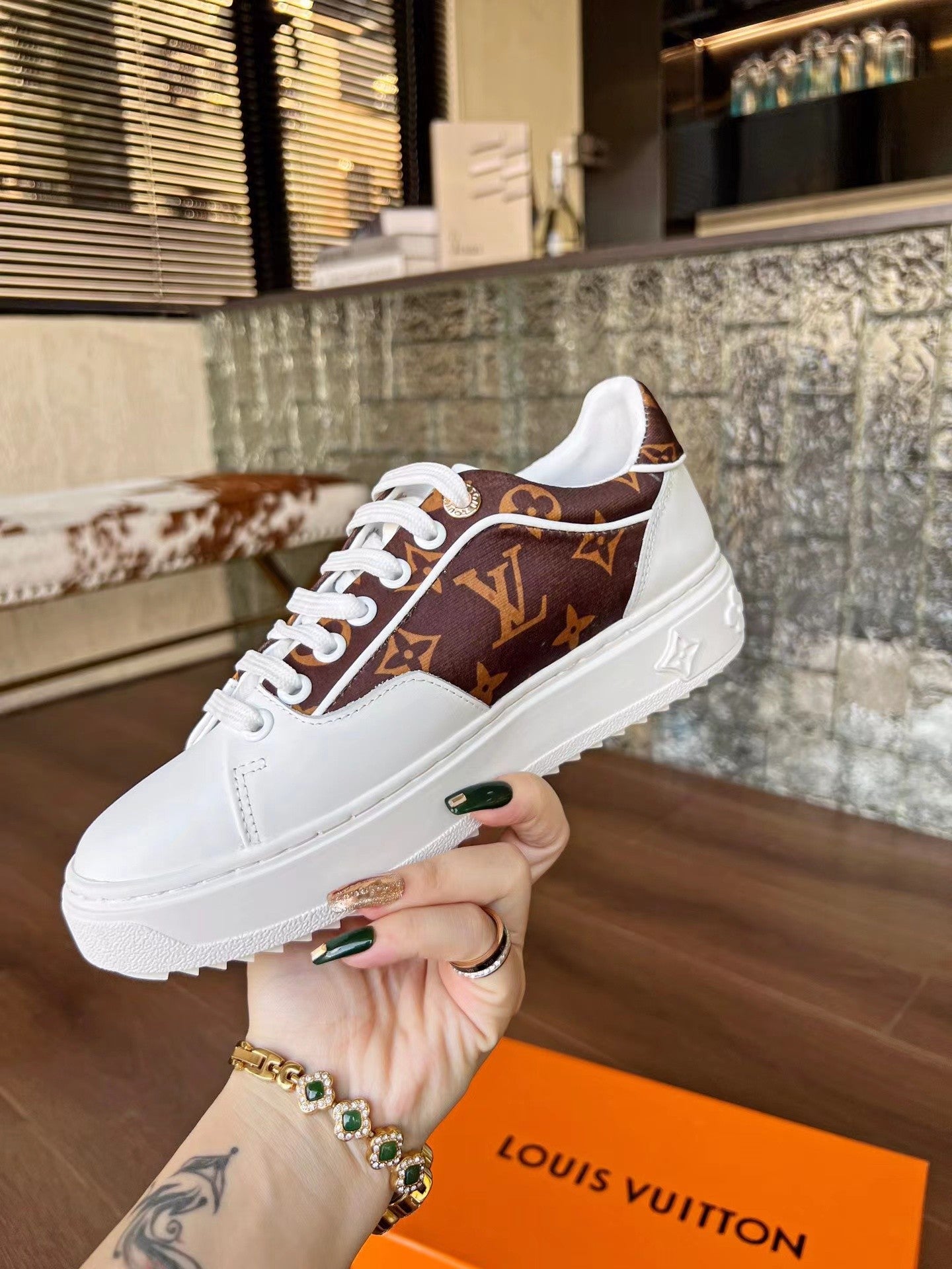 Louis Vuitton Sneakers