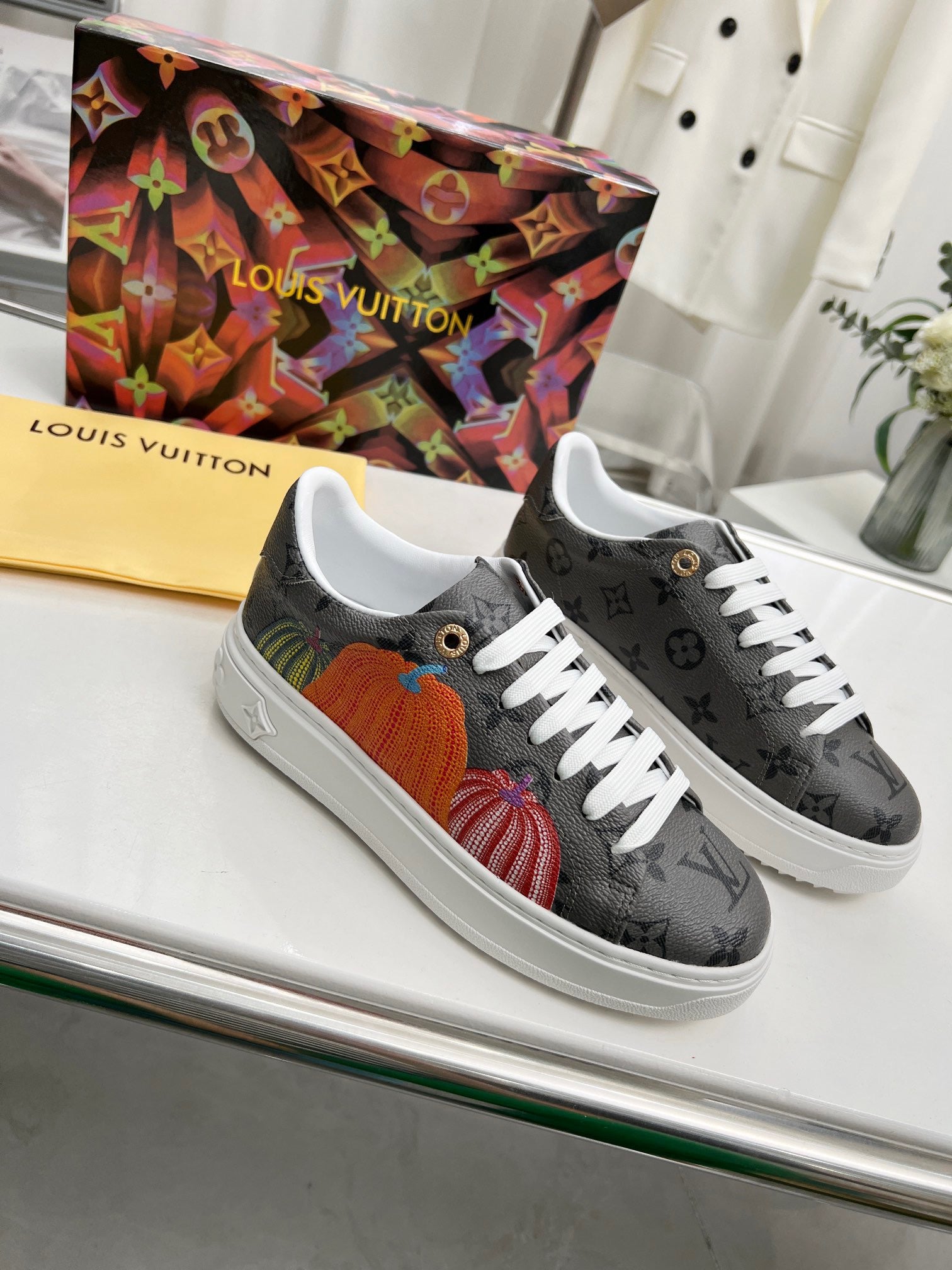 Louis Vuitton Sneakers