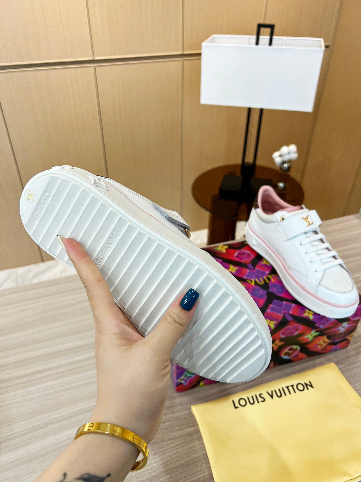 Louis Vuitton Sneakers