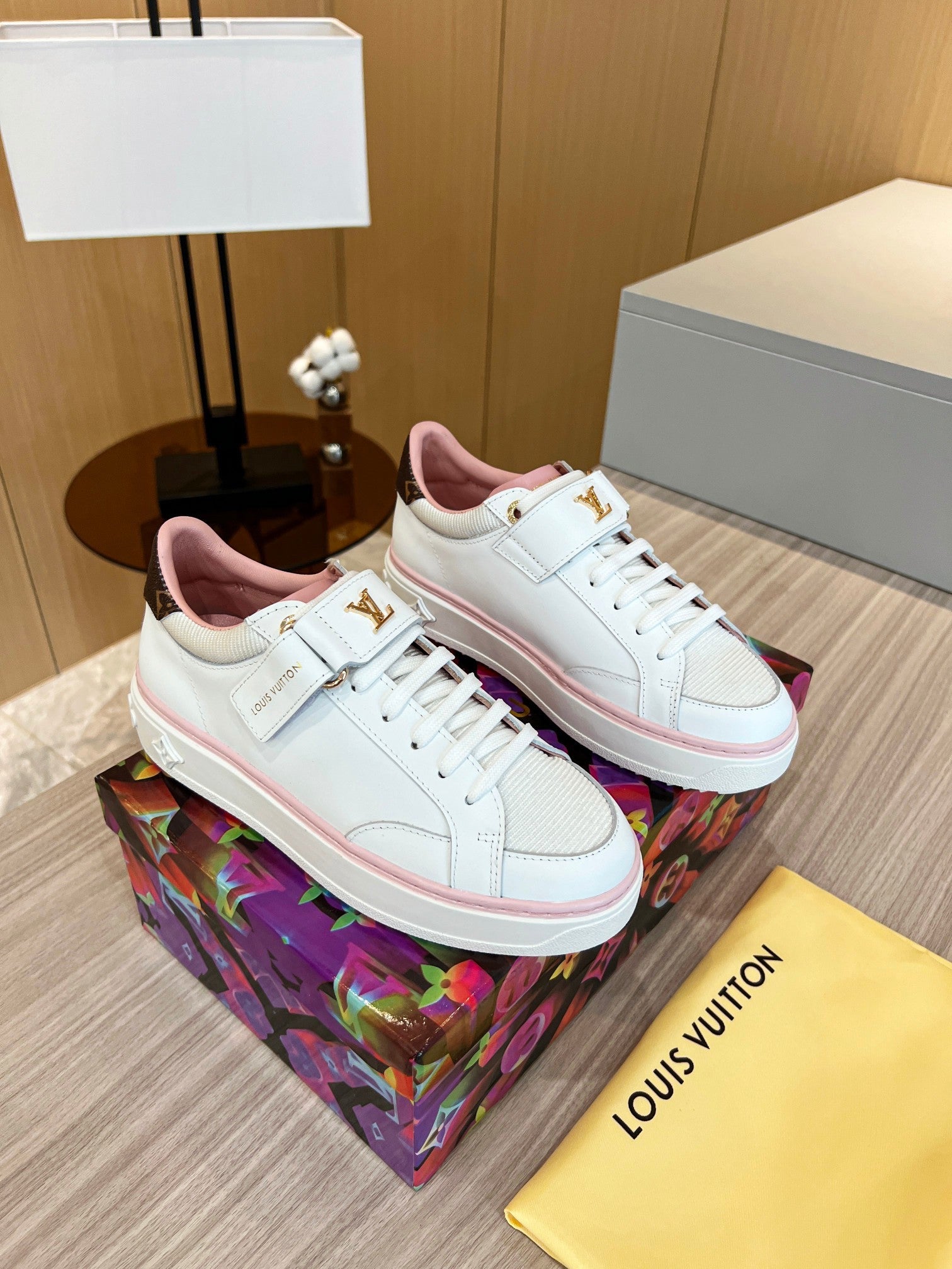 Louis Vuitton Sneakers