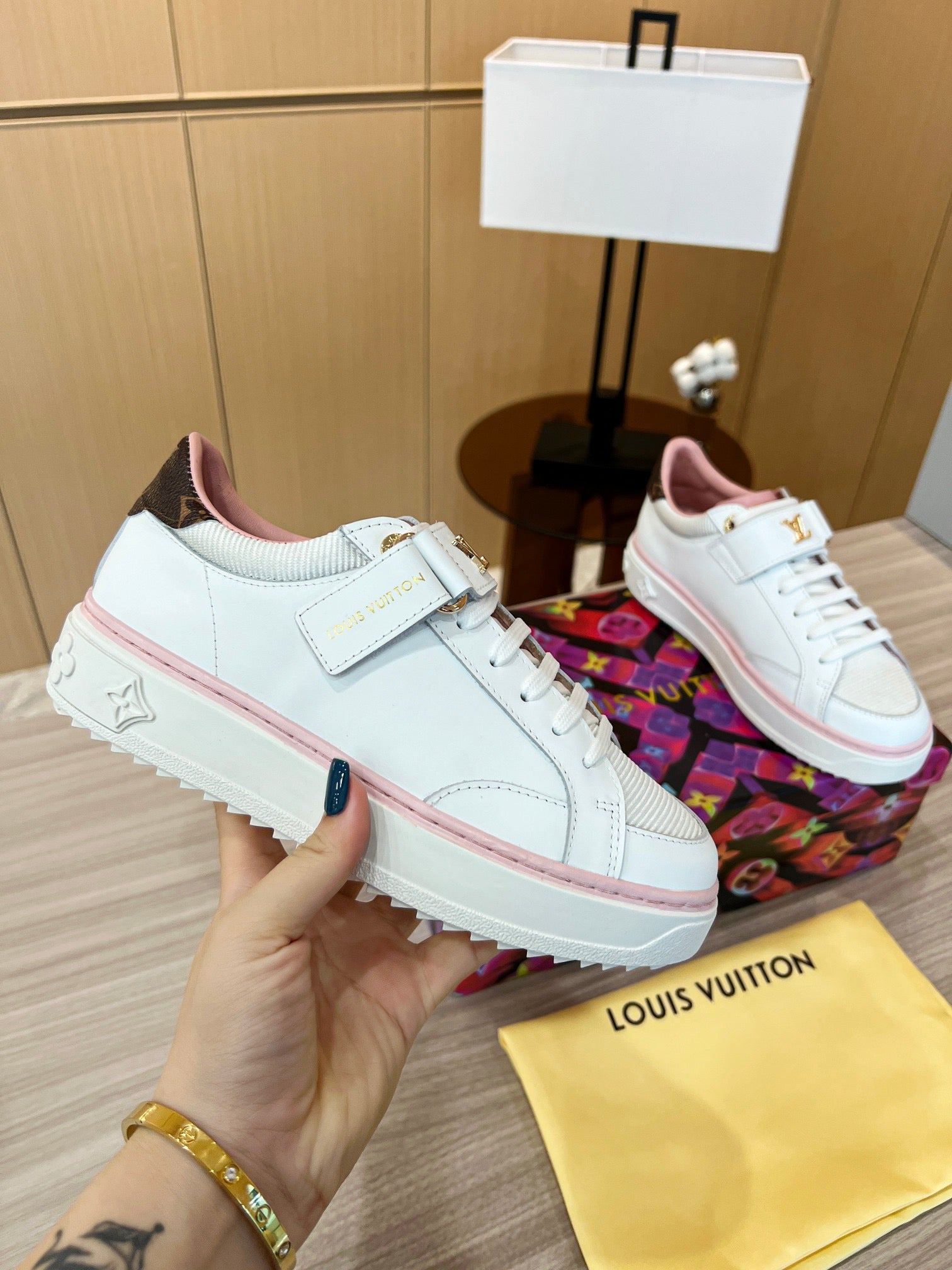 Louis Vuitton Sneakers