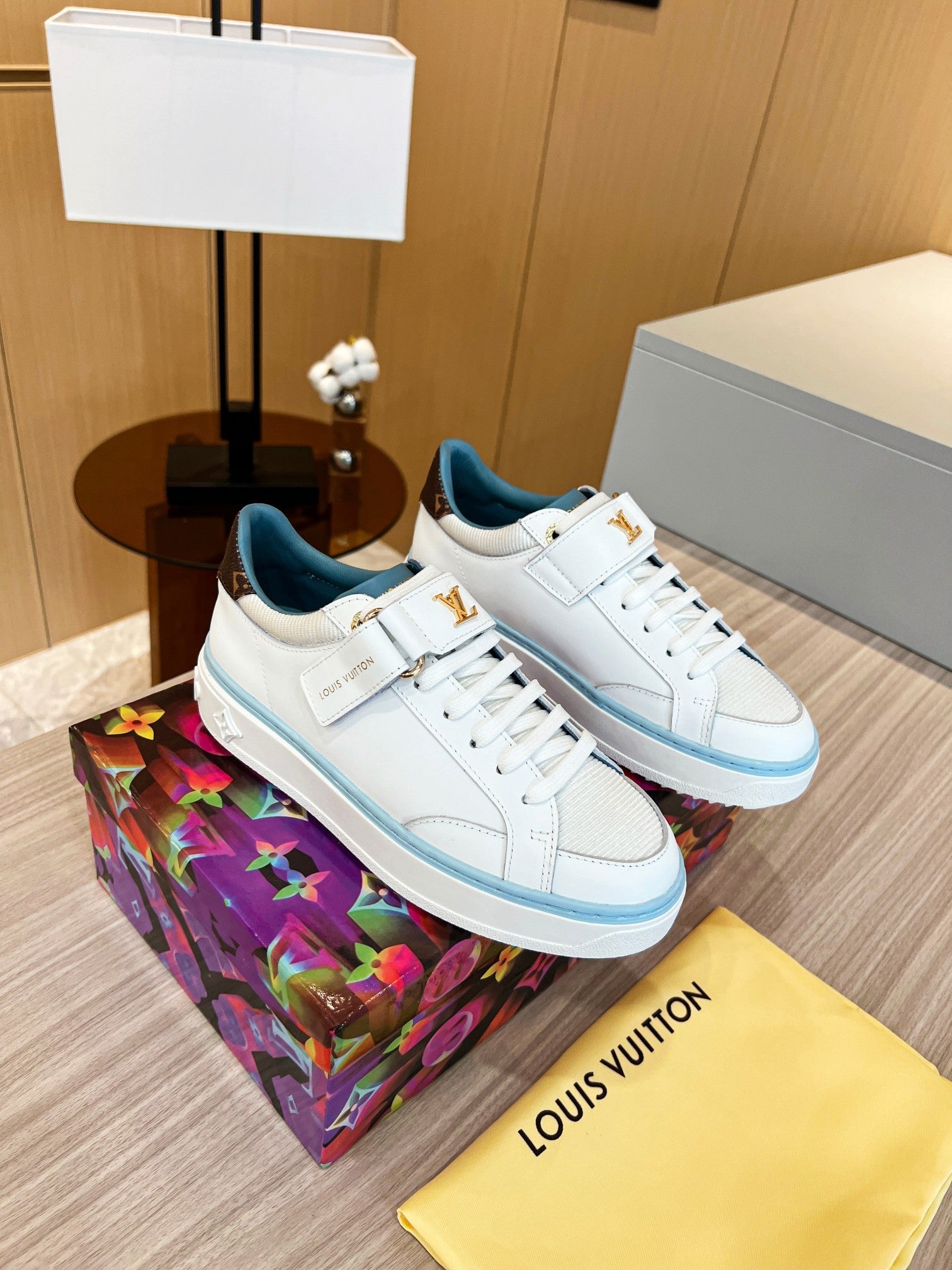 Louis Vuitton Sneakers