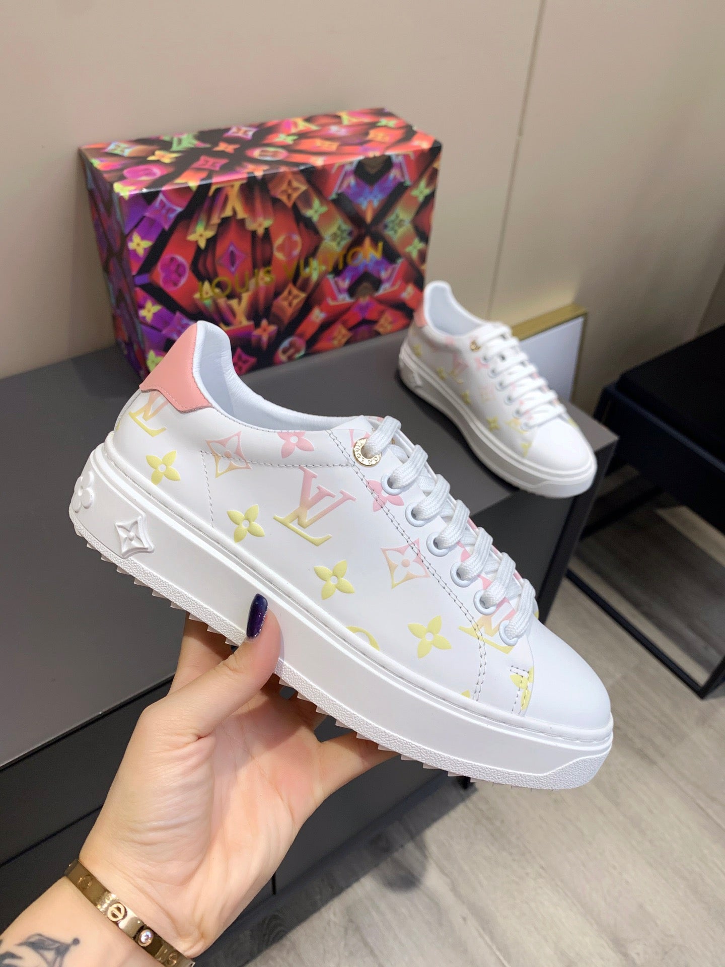 Louis Vuitton Sneakers