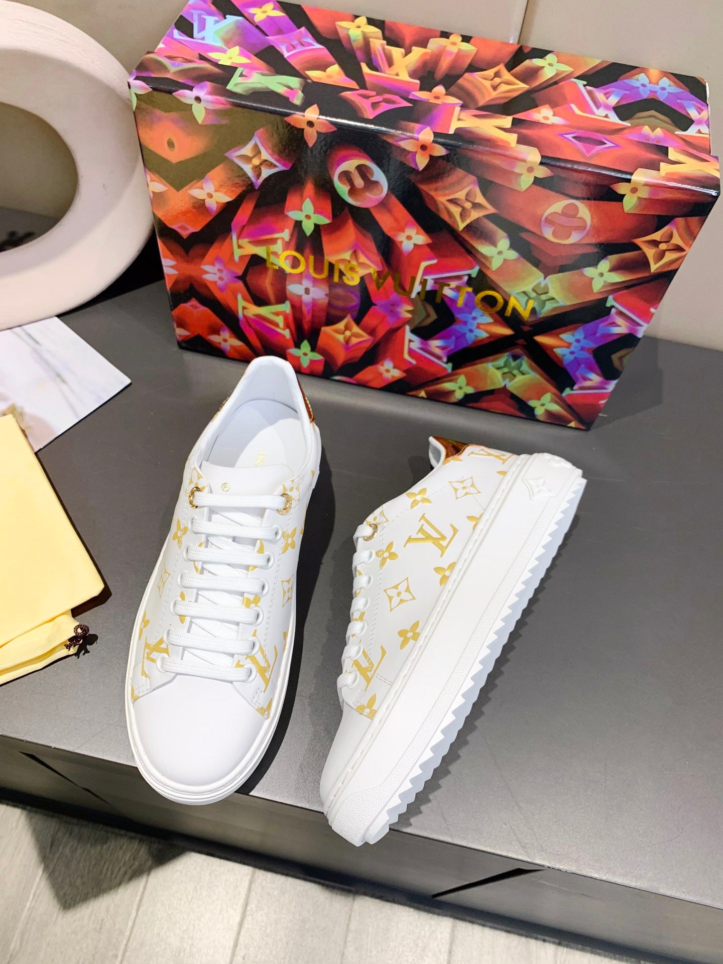 Louis Vuitton Sneakers