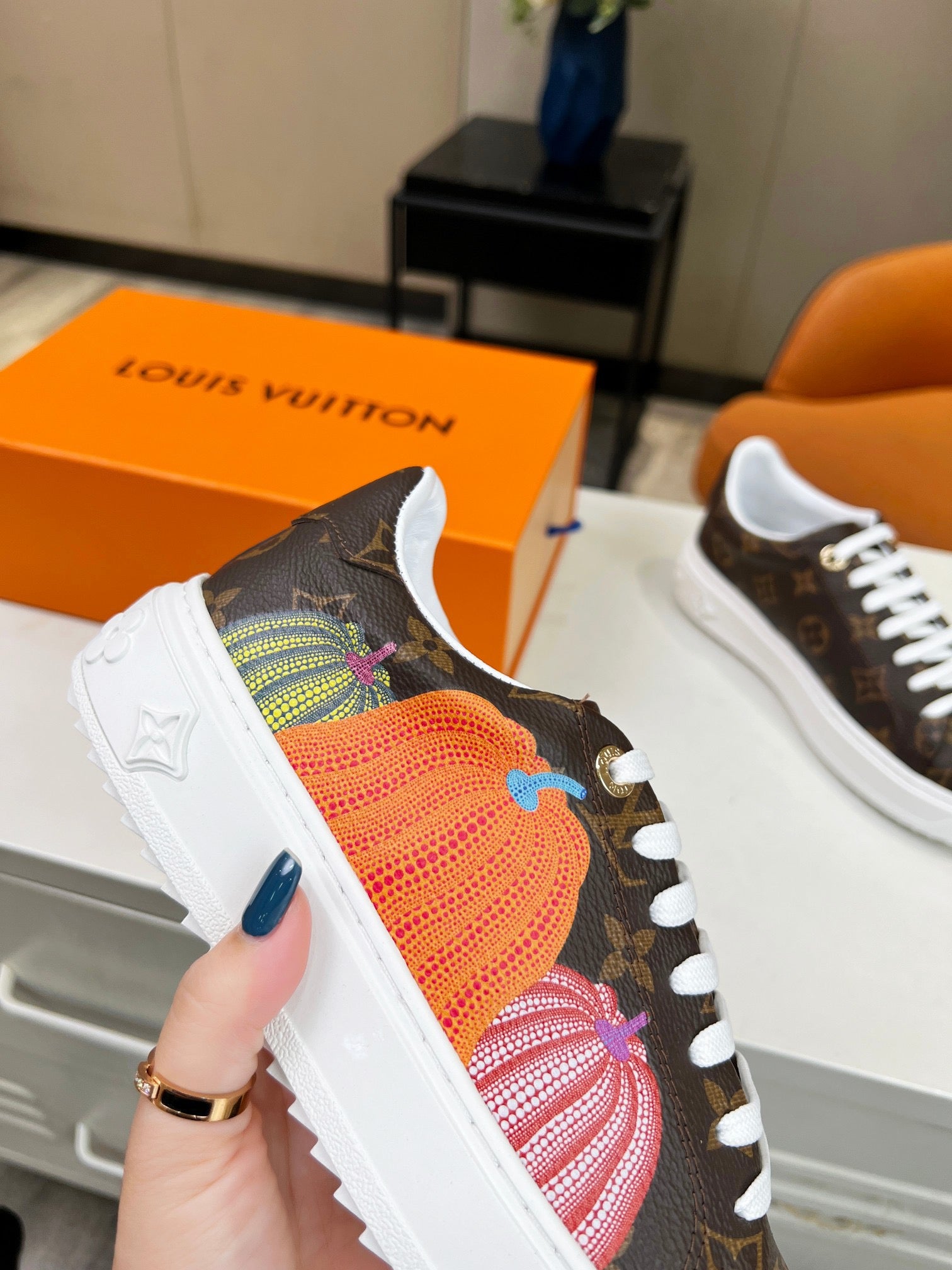 Louis Vuitton Sneakers