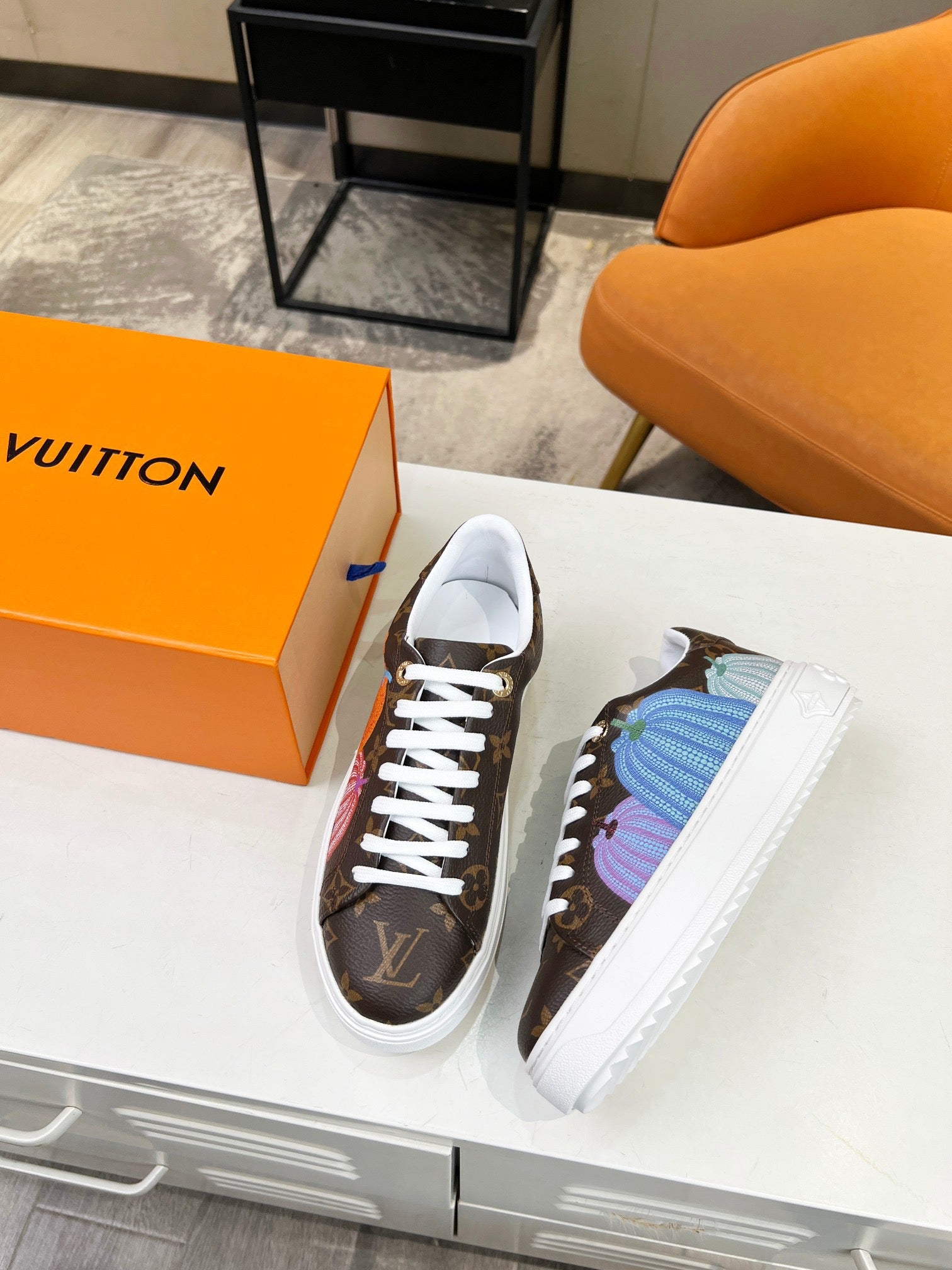 Louis Vuitton Sneakers