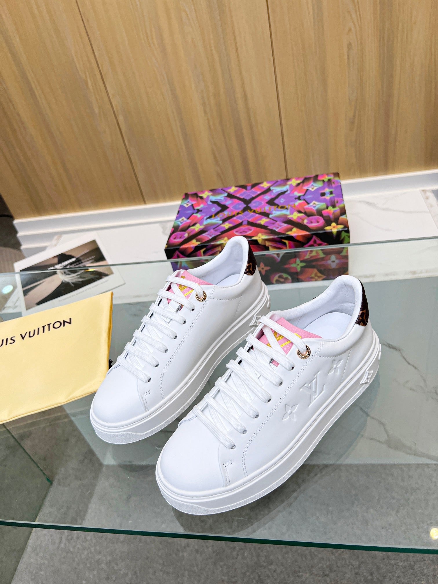 Louis Vuitton Sneakers