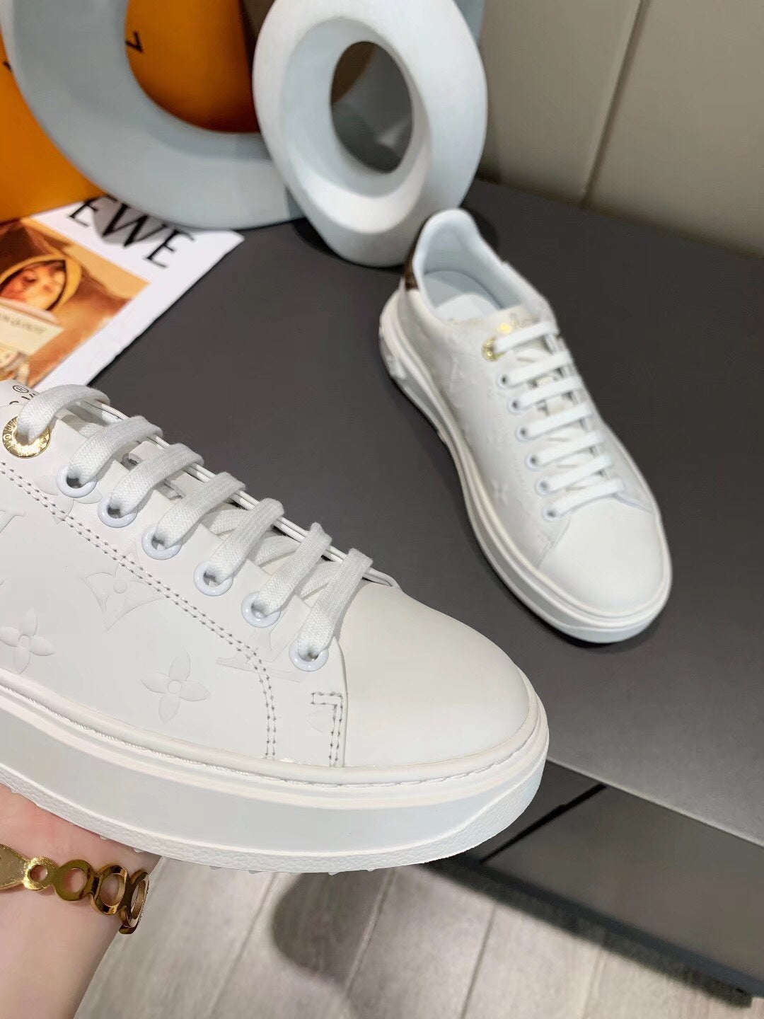 Louis Vuitton Sneakers