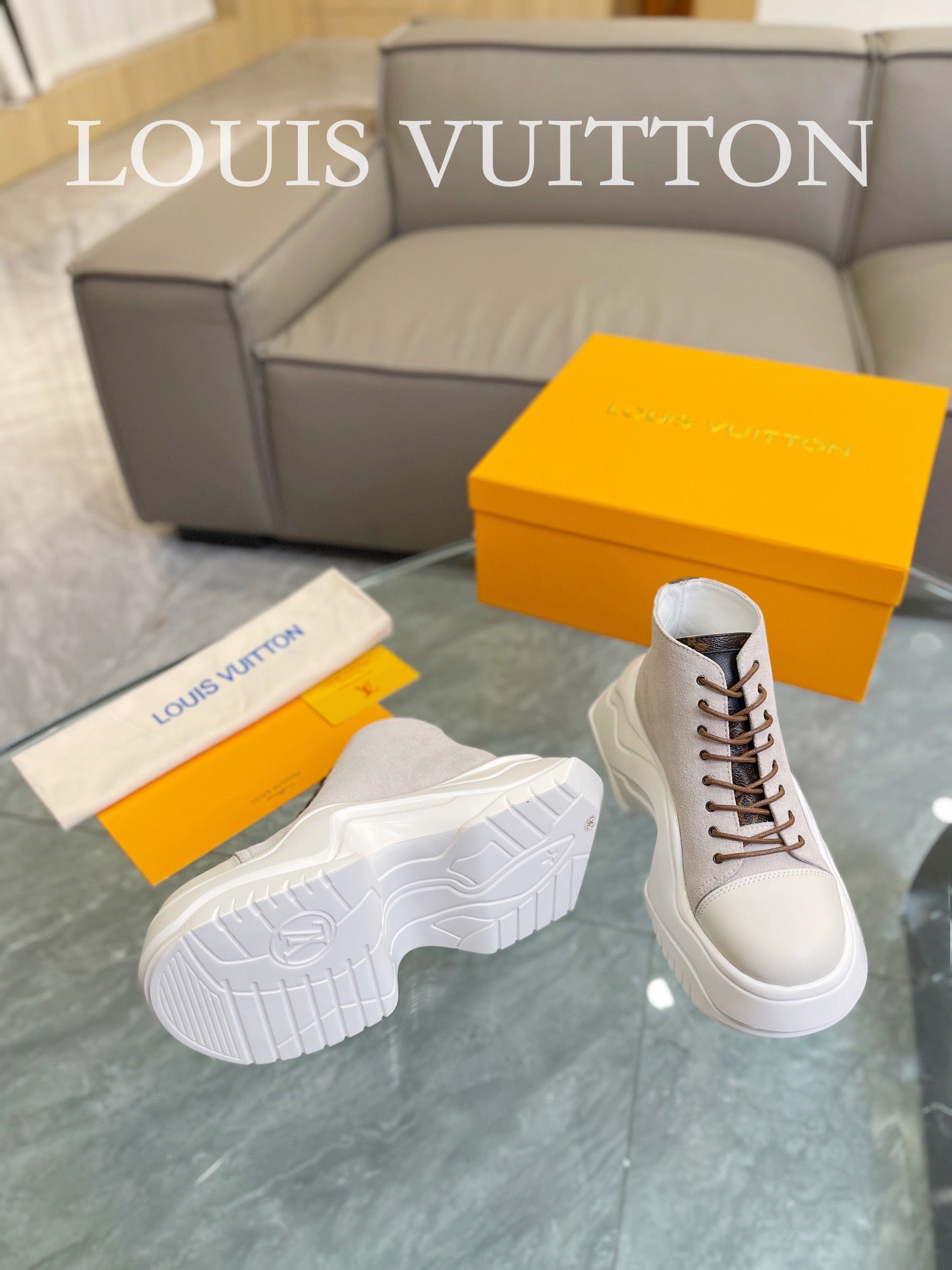 Louis Vuitton Sneakers