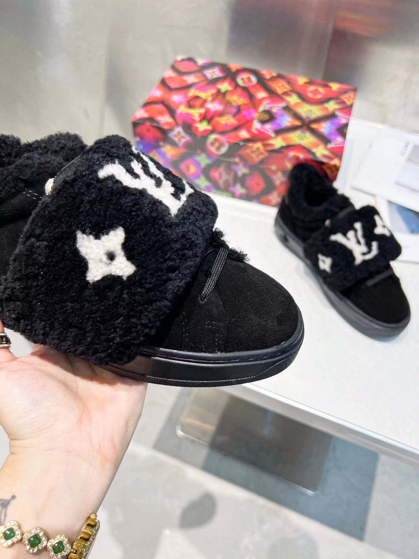 Louis Vuitton Sneakers