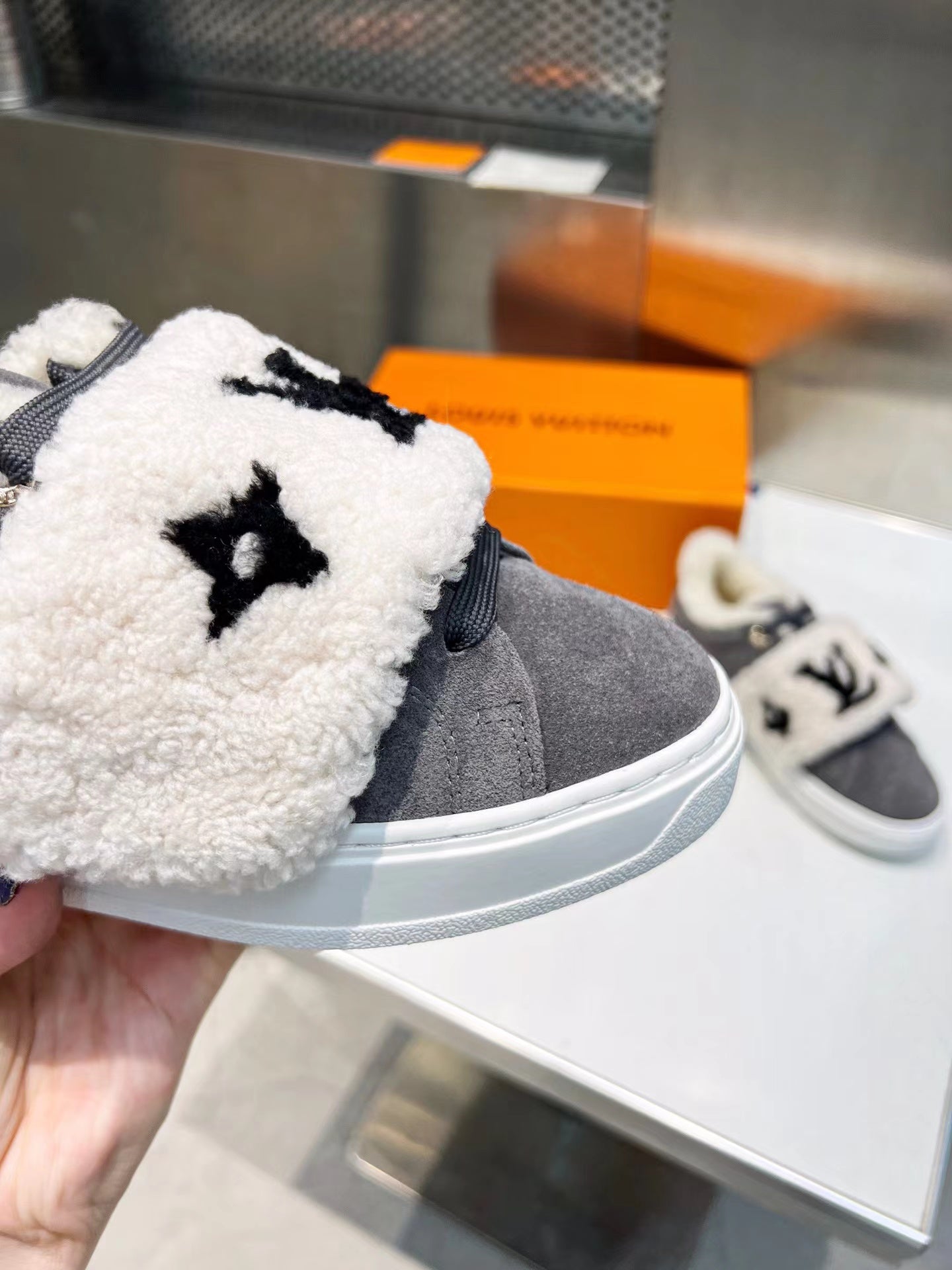 Louis Vuitton Sneakers