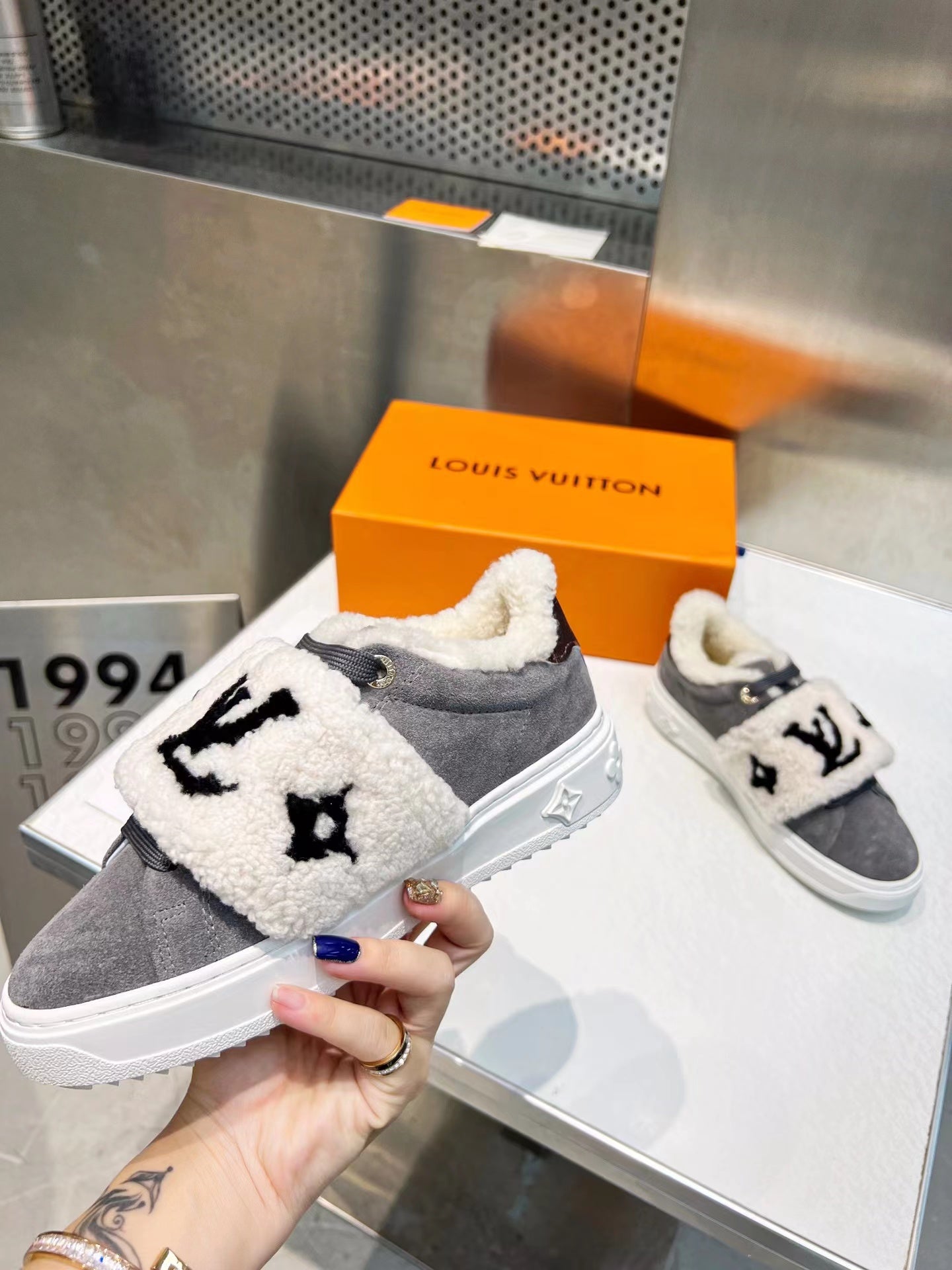 Louis Vuitton Sneakers