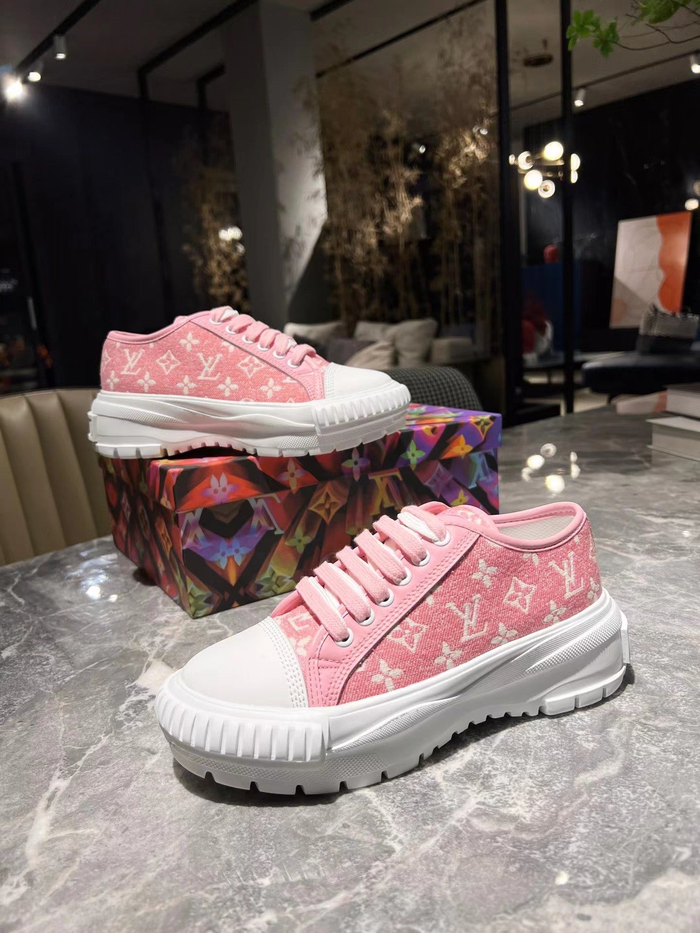 Louis Vuitton Sneakers