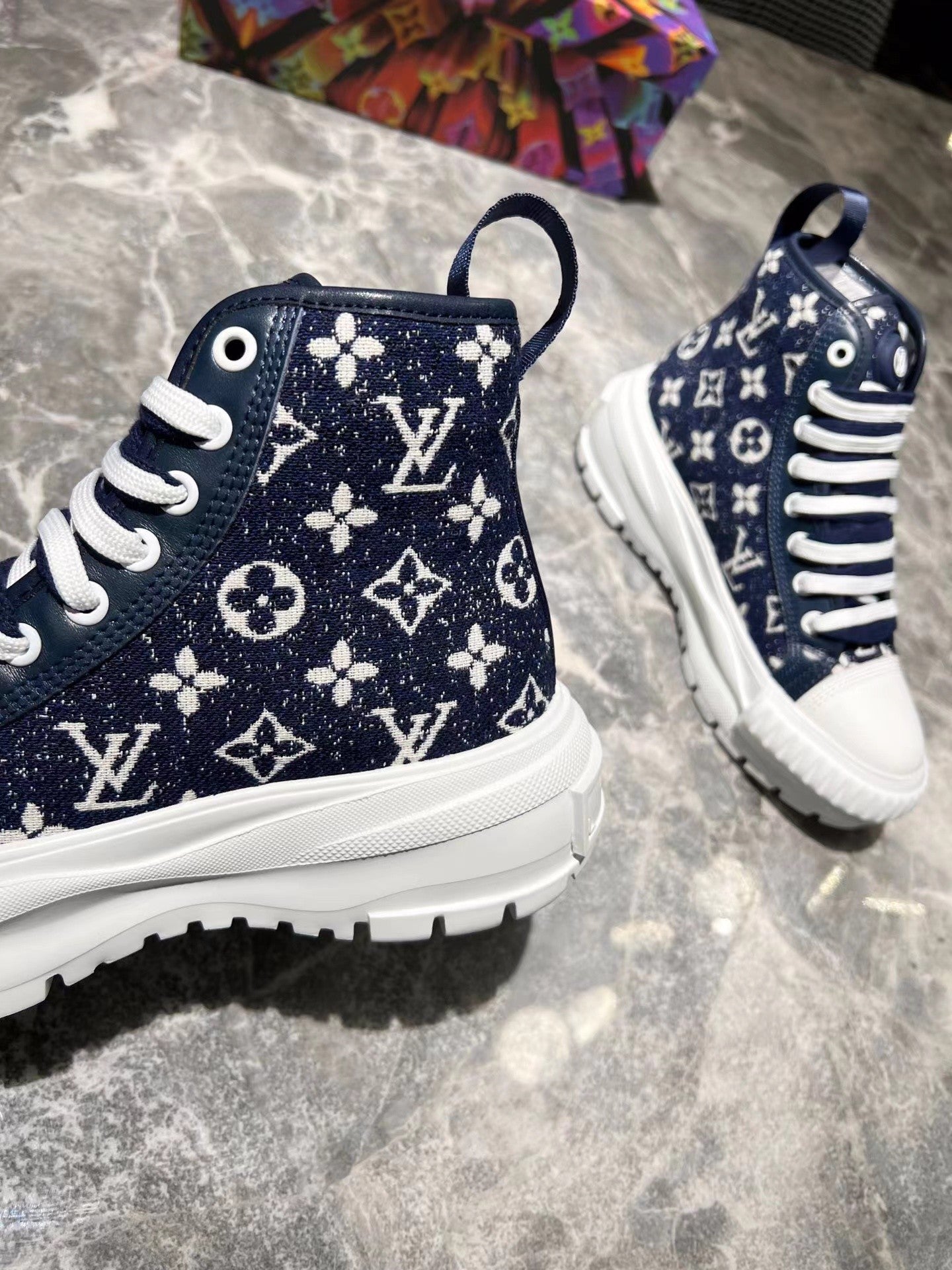 Louis Vuitton Sneakers