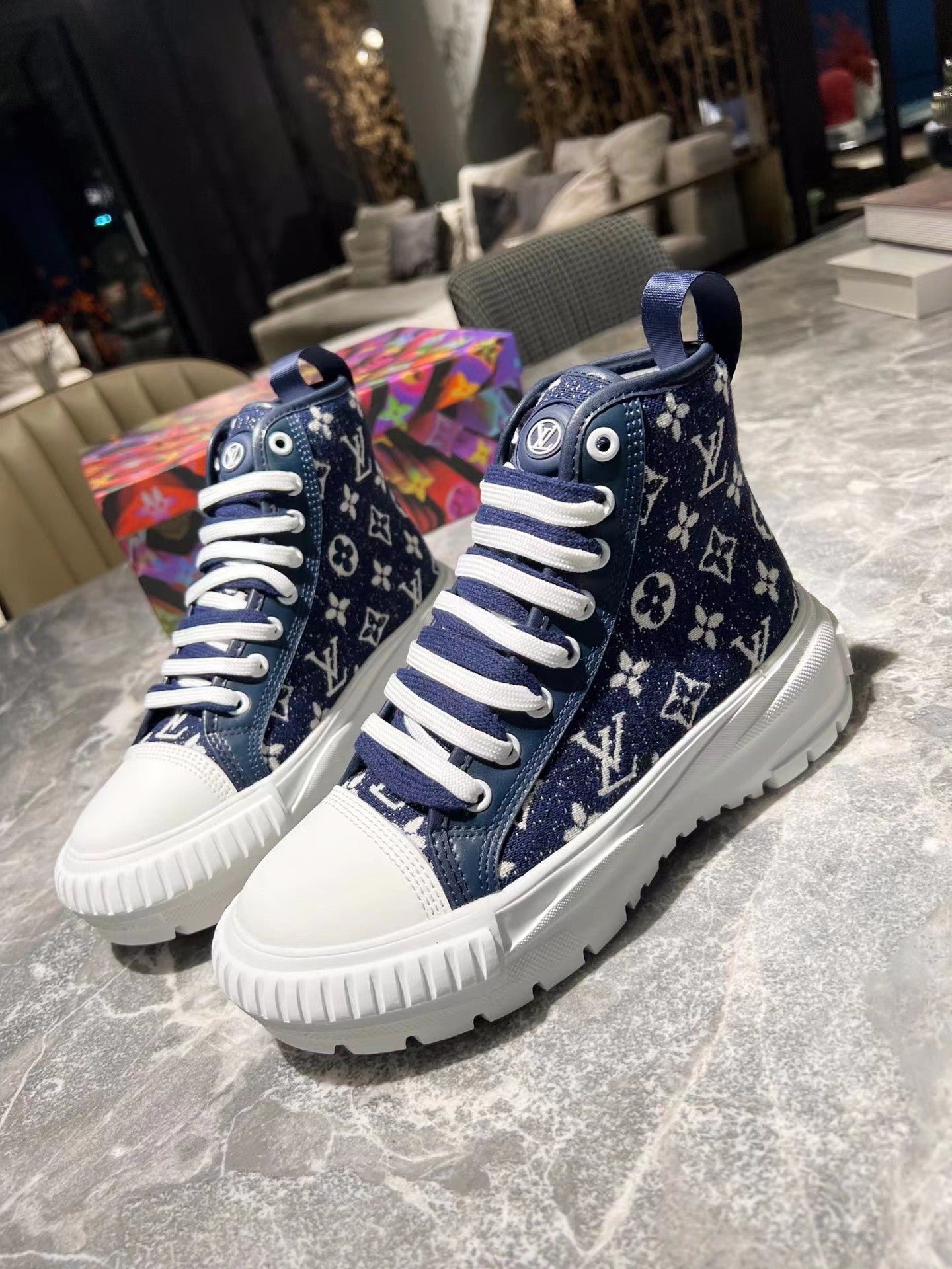 Louis Vuitton Sneakers