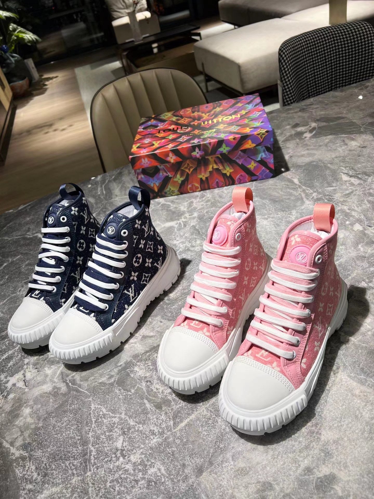 Louis Vuitton Sneakers