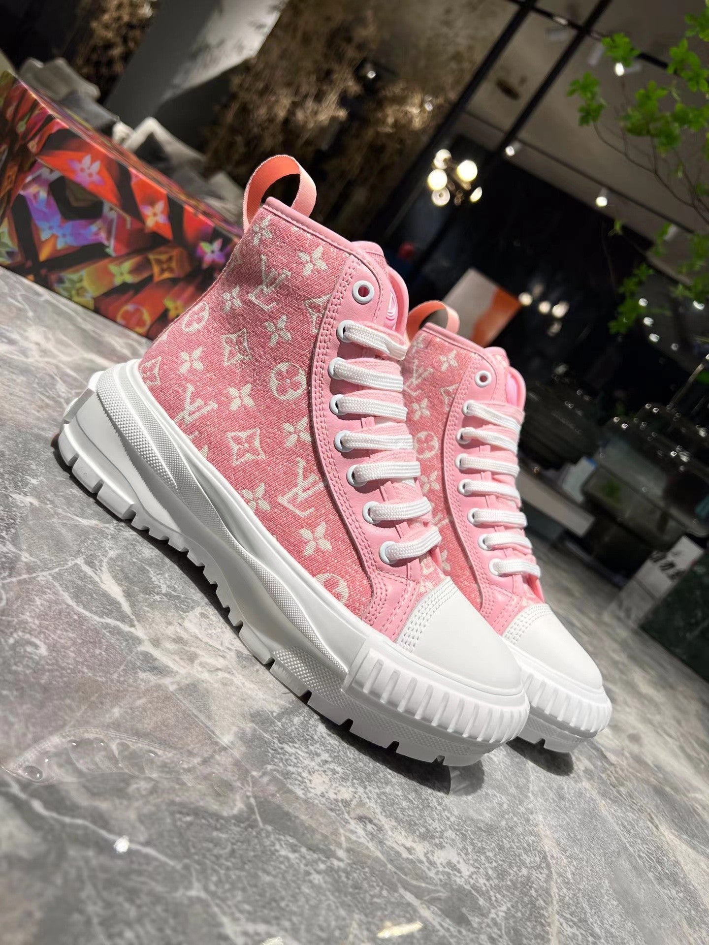 Louis Vuitton Sneakers