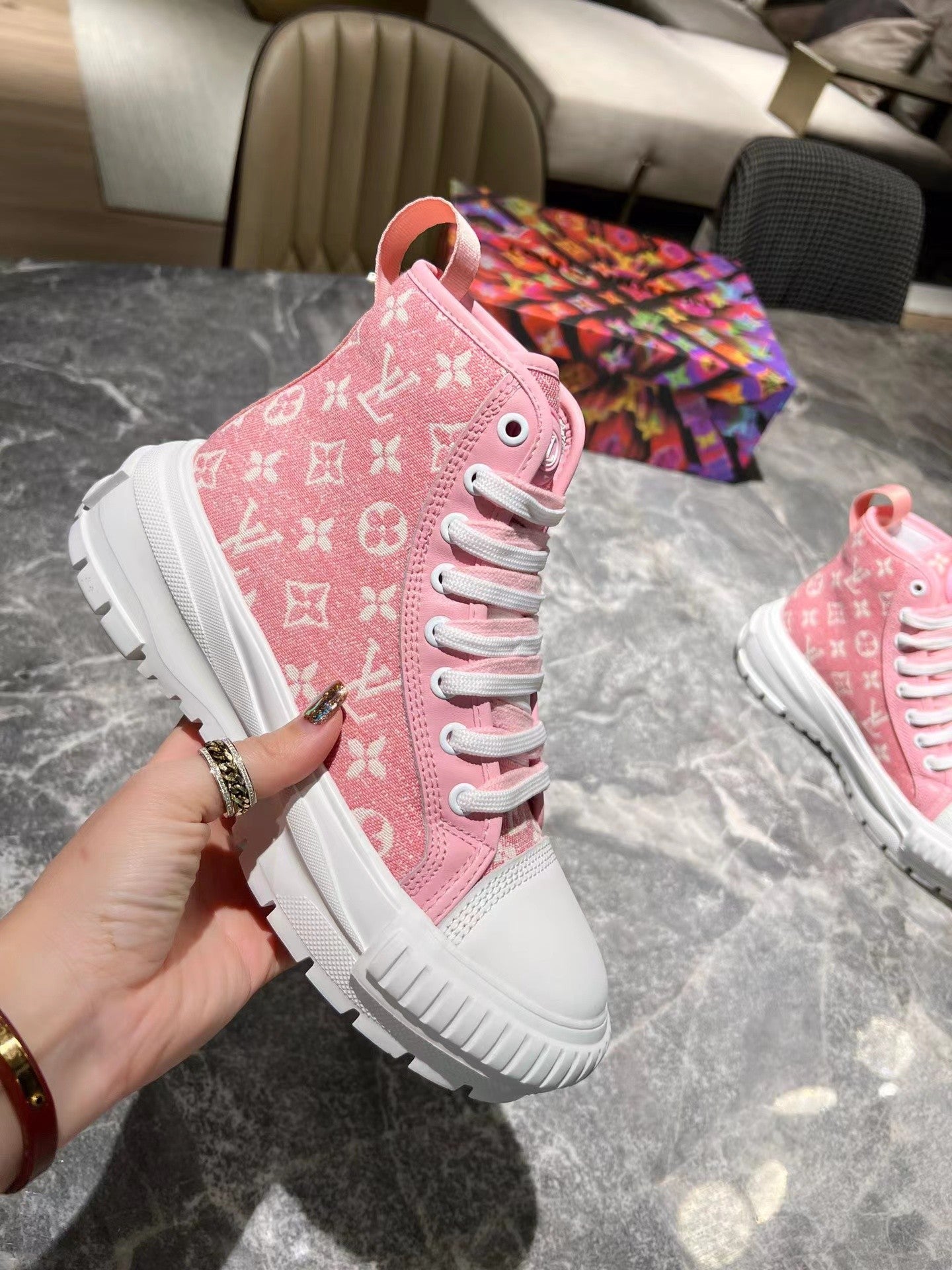 Louis Vuitton Sneakers