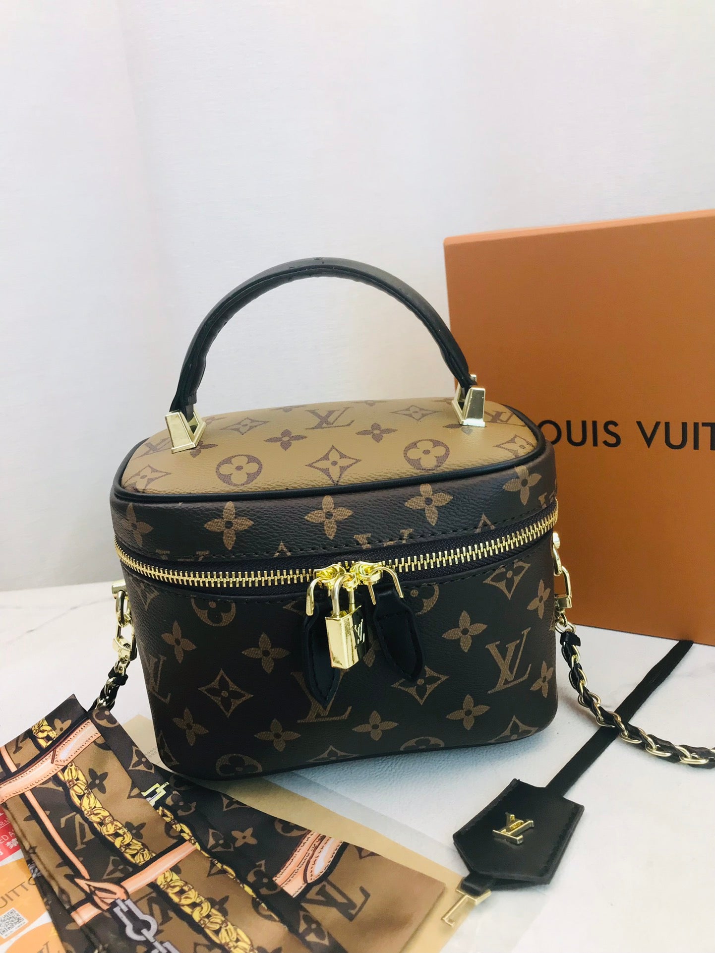 Louis Vuitton handbags (vanity) free twilly scarf