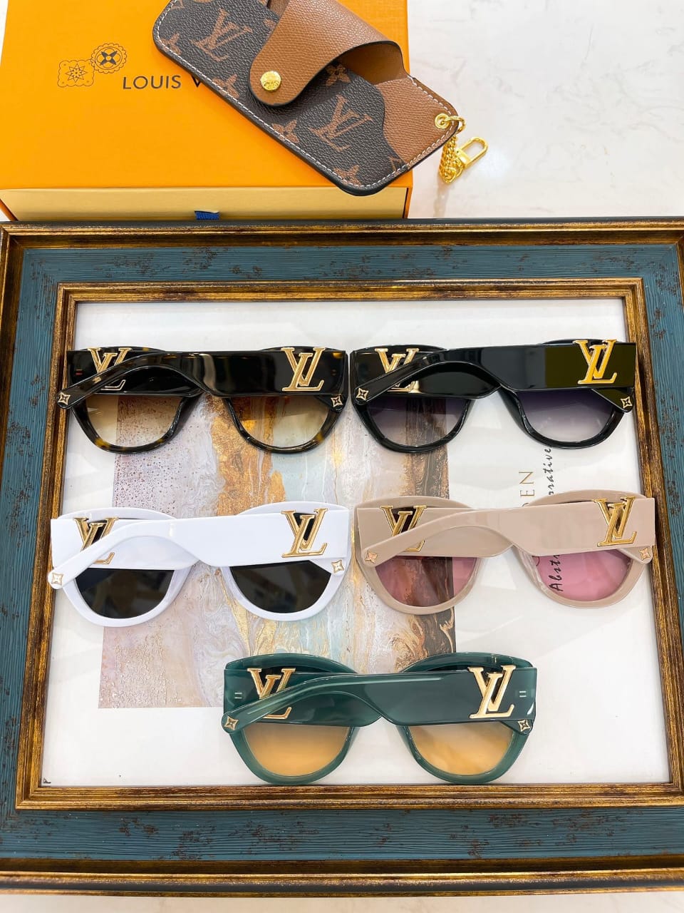 Louis Vuitton LV Petal Cat Eye Sunglasses 2022 Ss, Blue, One Size
